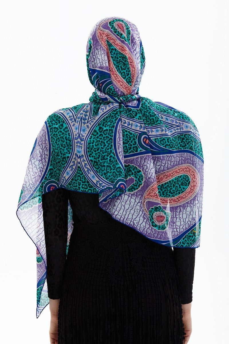İTALYAN ŞİFON SERİMandala Desen İtalyan Şifon Seri Eşarp Askısı İle Birlikte 140x140 cm
