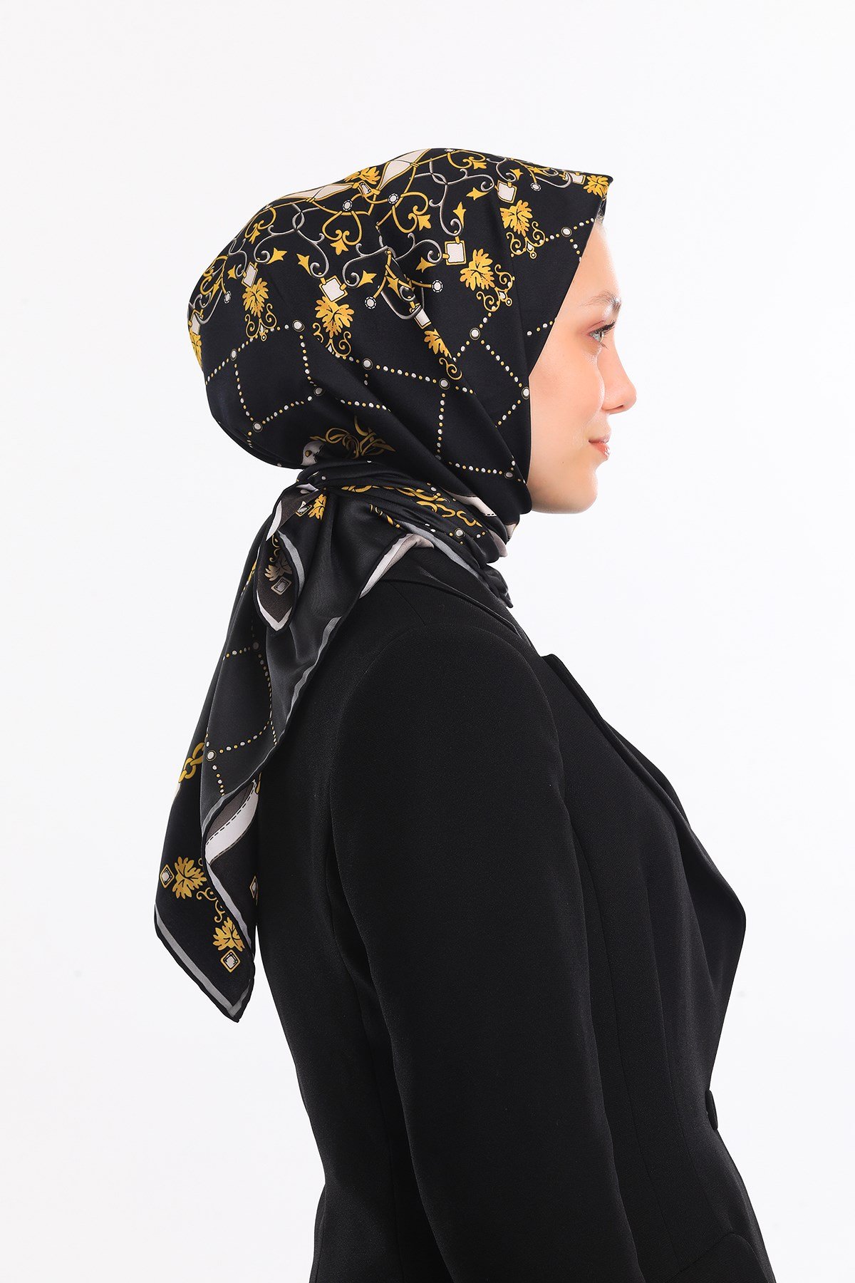 EŞARPZincirli Desen Gold Seri Twill Eşarp Askısı ile Birlikte 90x90 cm
