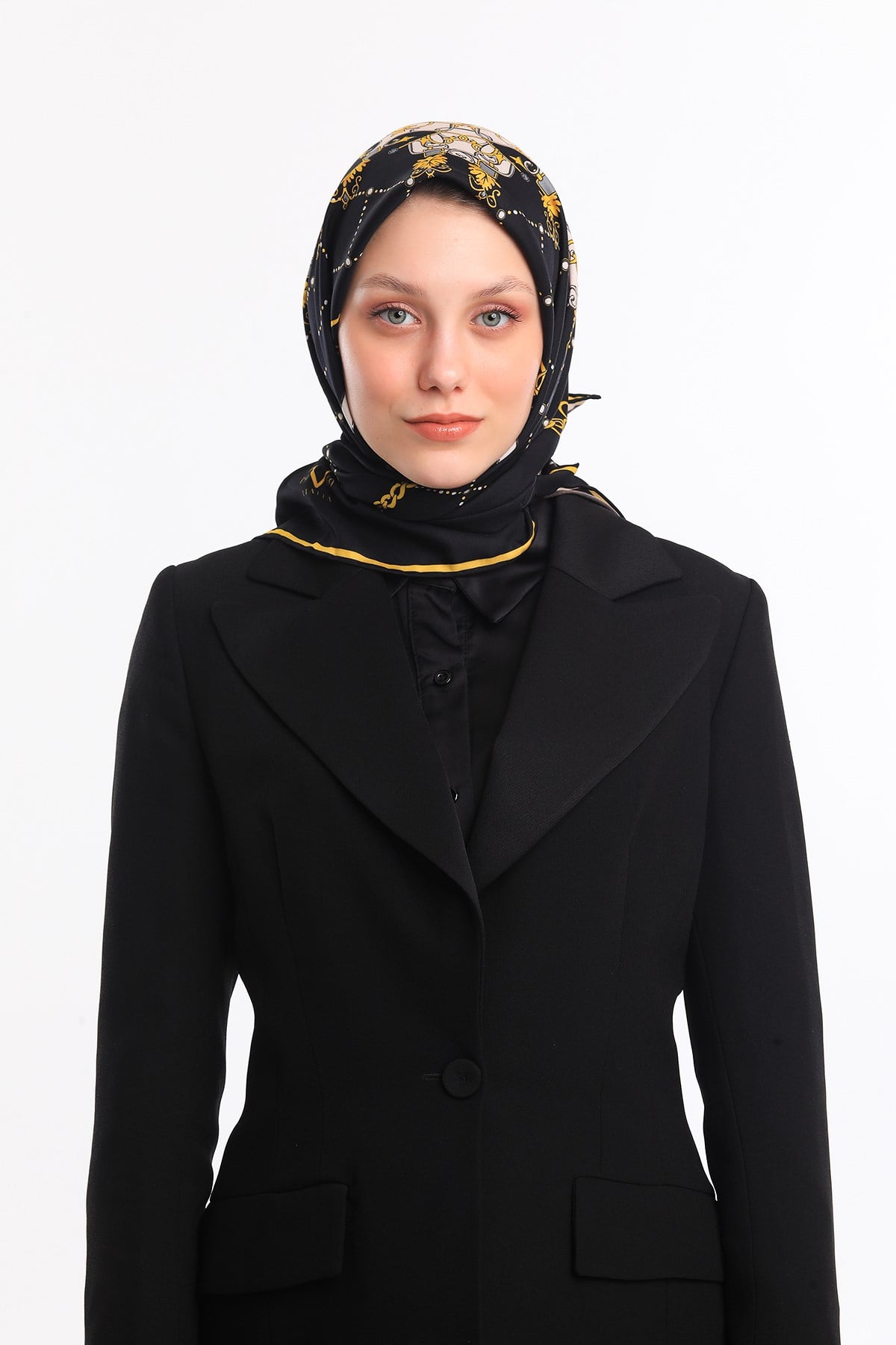 EŞARPZincirli Desen Gold Seri Twill Eşarp Askısı ile Birlikte 90x90 cm