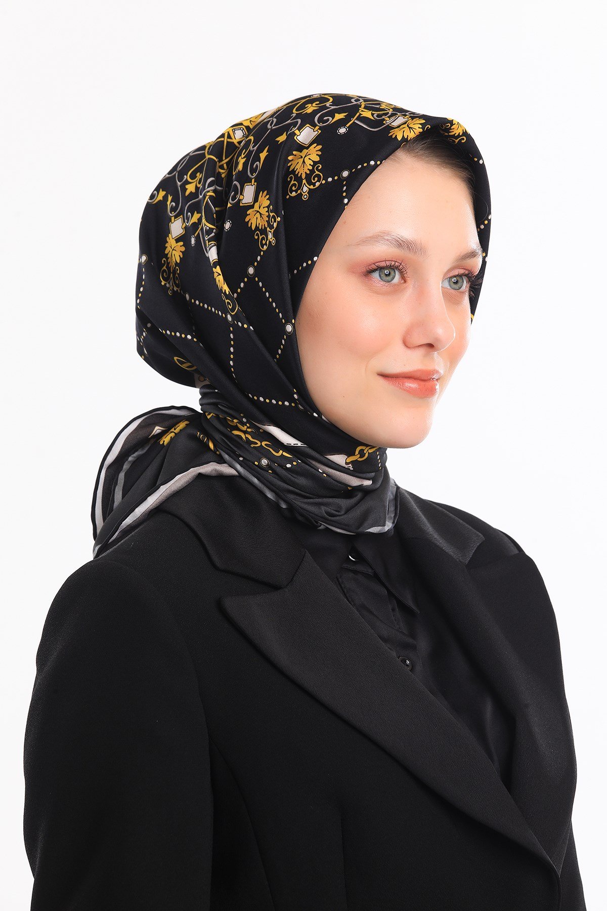 EŞARPZincirli Desen Gold Seri Twill Eşarp Askısı ile Birlikte 90x90 cm
