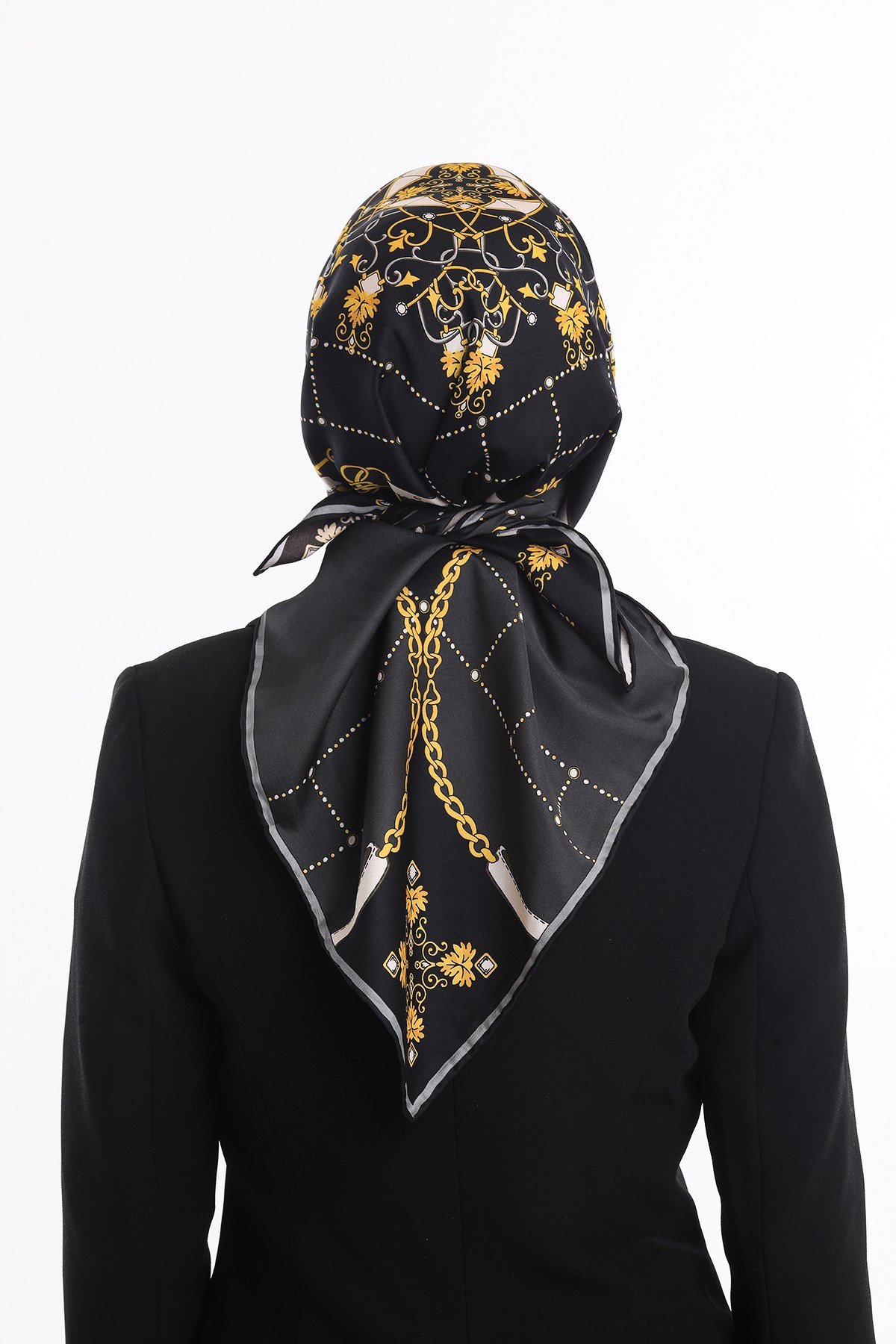 EŞARPZincirli Desen Gold Seri Twill Eşarp Askısı ile Birlikte 90x90 cm