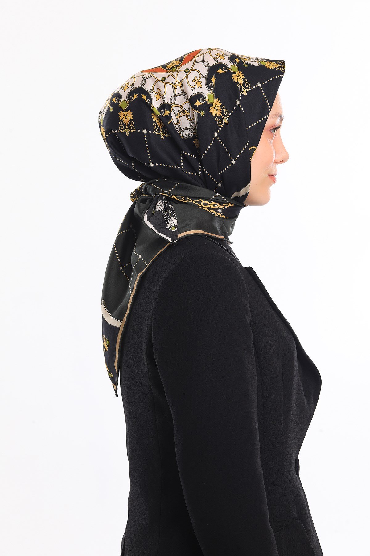 EŞARPZincirli Desen Gold Seri Twill Eşarp Askısı ile Birlikte 90x90 cm
