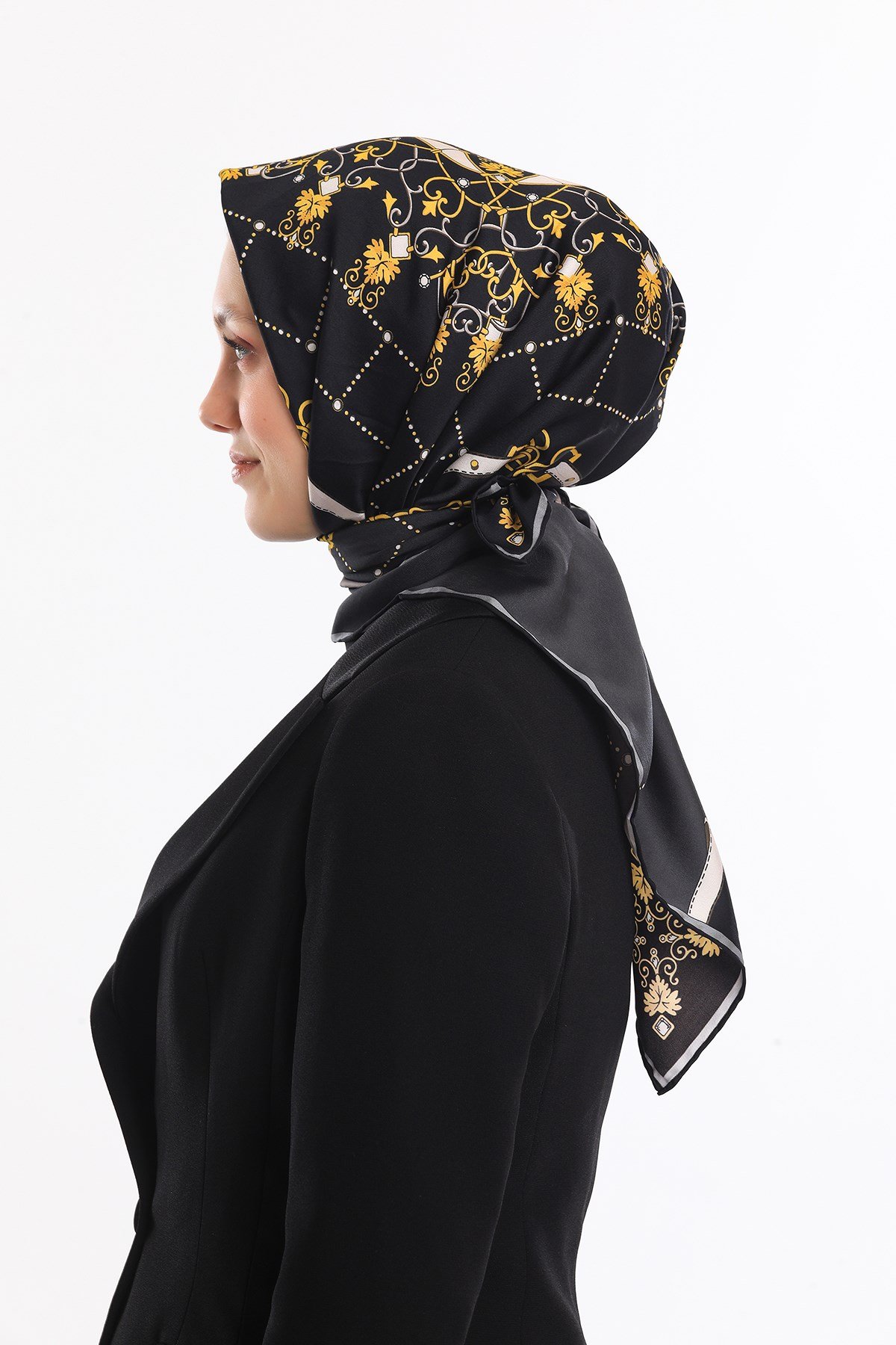 EŞARPZincirli Desen Gold Seri Twill Eşarp Askısı ile Birlikte 90x90 cm