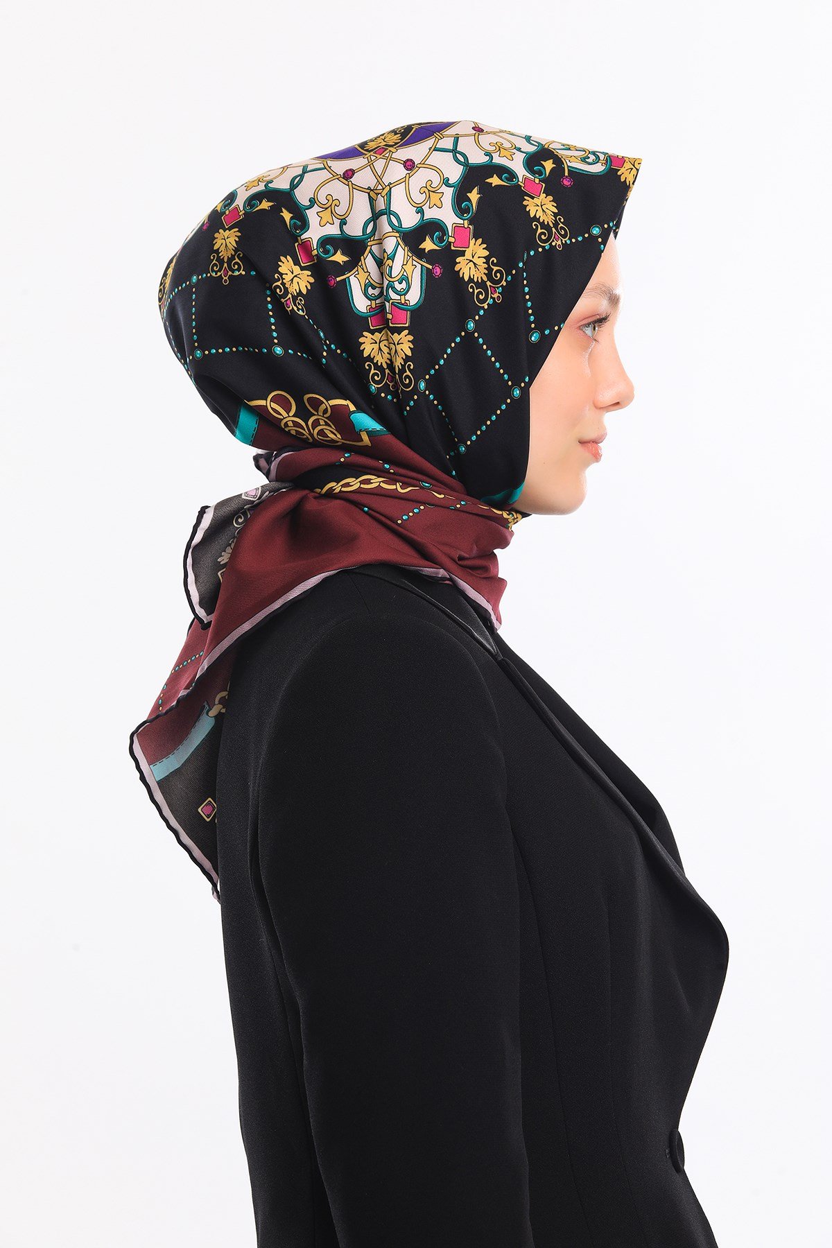 EŞARPZincirli Desen Gold Seri Twill Eşarp Askısı ile Birlikte 90x90 cm