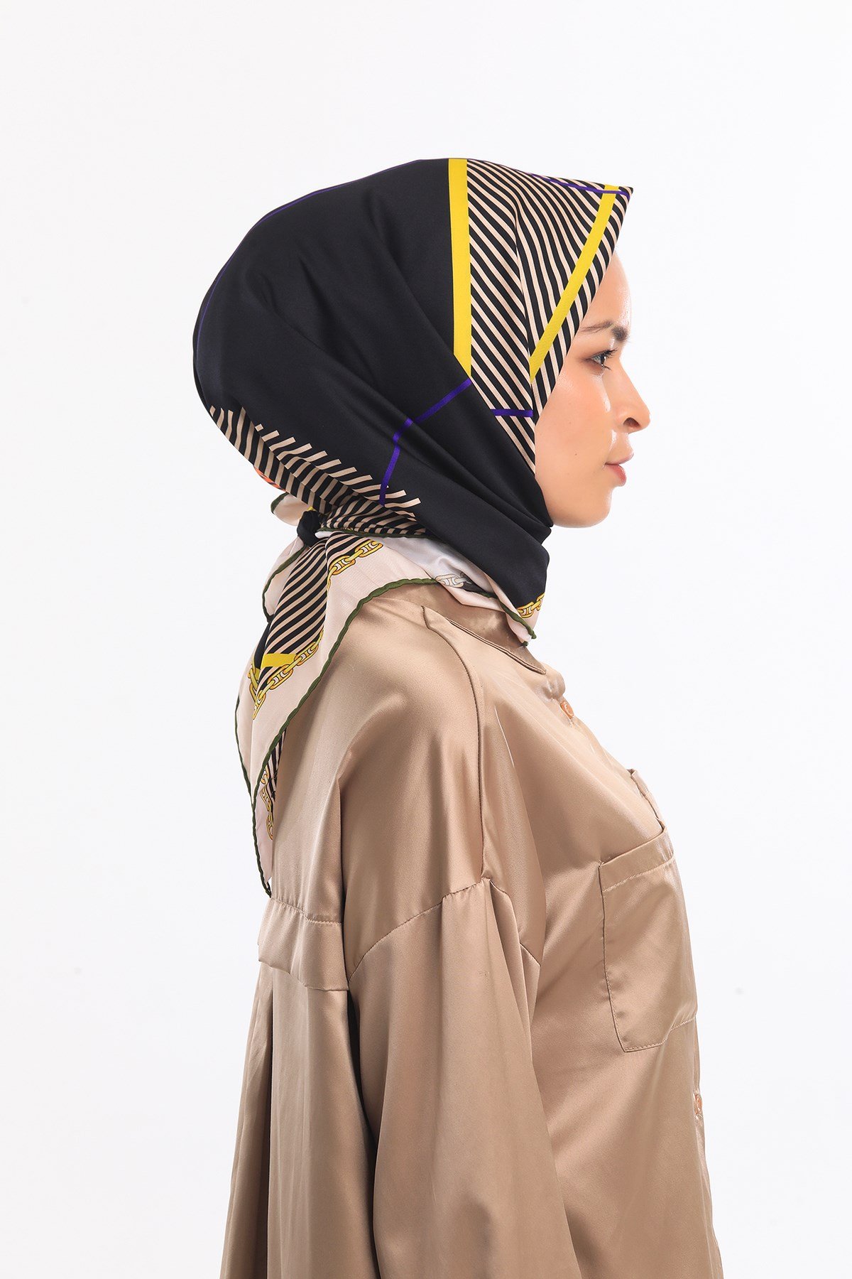 ScarfEkose Desen Gold Seri Twill Eşarp Askısı ile Birlikte 90x90 cm