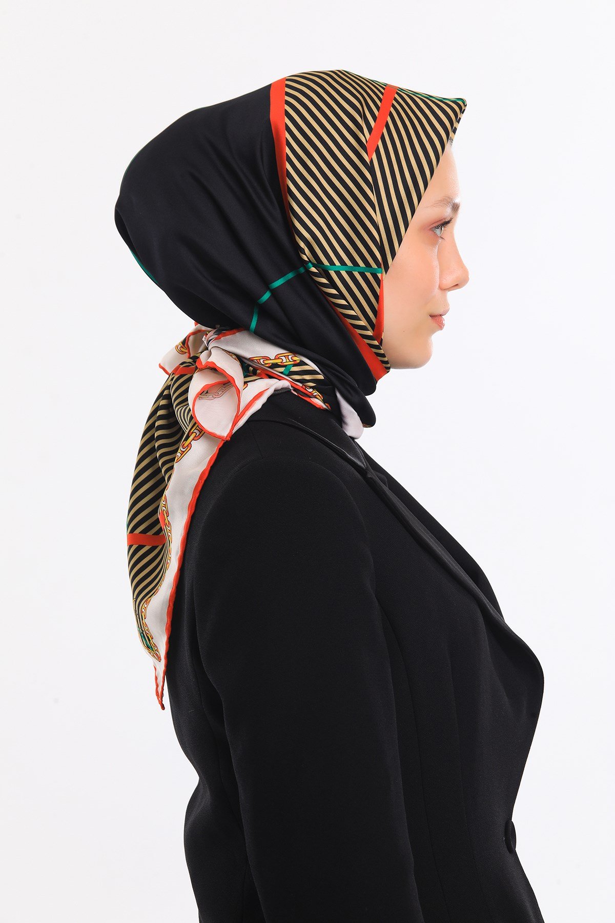 ScarfEkose Desen Gold Seri Twill Eşarp Askısı ile Birlikte 90x90 cm