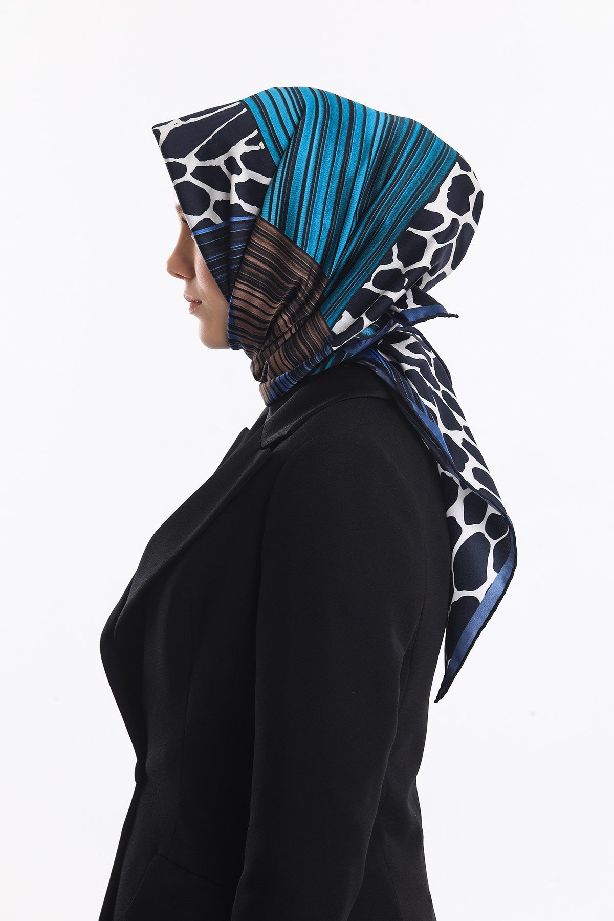 ScarfLeopar Desen Gold Seri Twill Eşarp Askısı ile Birlikte 90x90 cm