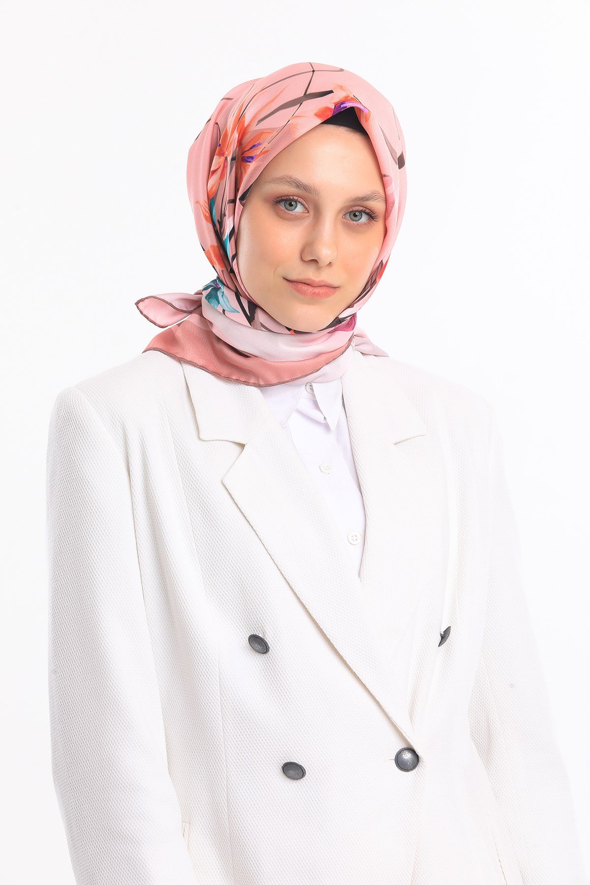 EŞARPÇiçekli Desen Gold Seri Twill Eşarp Askısı ile Birlikte 90x90 cm