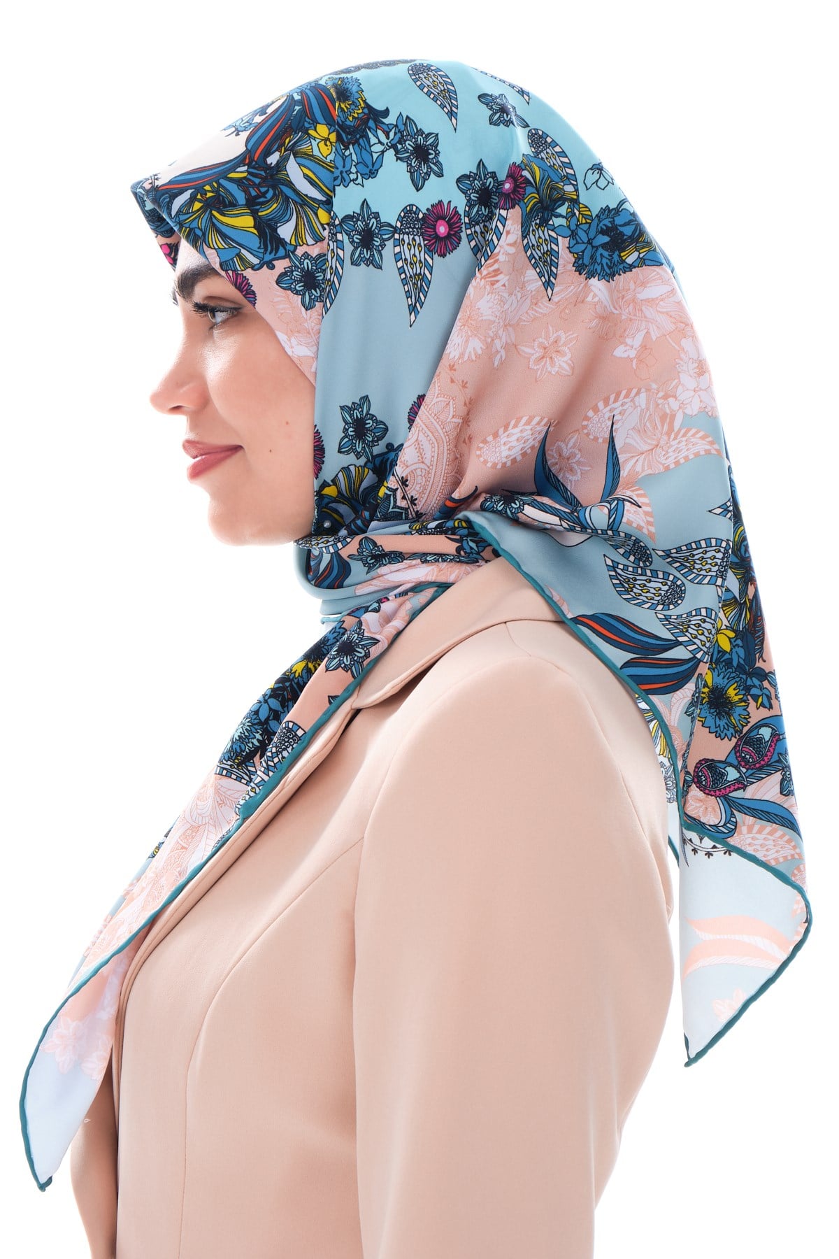 EŞARPEtro Desen Gold Seri Twill Eşarp Askısı ile Birlikte 90x90 cm