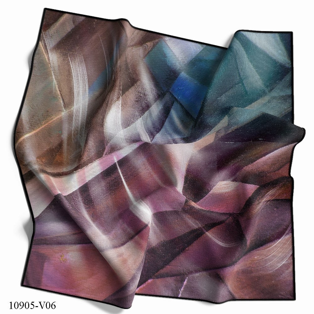 EŞARPBatik Desen İtalyan Şifon Seri Eşarp Askısı İle Birlikte 140x140 cm