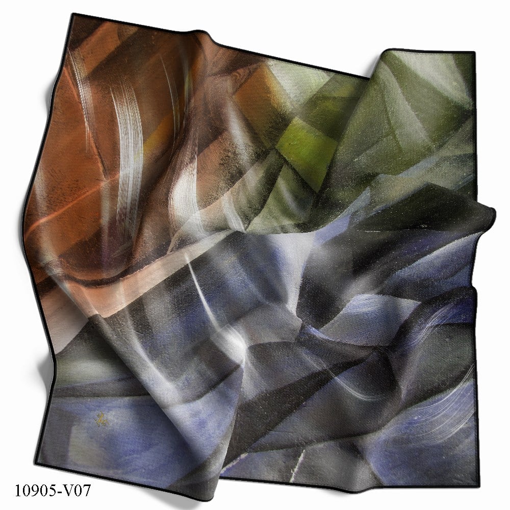 EŞARPBatik Desen İtalyan Şifon Seri Eşarp Askısı İle Birlikte 140x140 cm