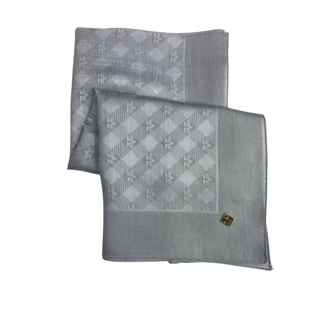 EŞARPDüz Renk Jakarlı Yün Seri Eşarp Askısı ile Birlikte 120x120 cm