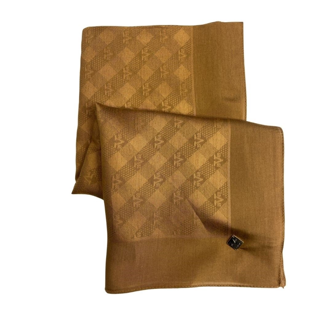 EŞARPDüz Renk Jakarlı Yün Seri Eşarp Askısı ile Birlikte 120x120 cm