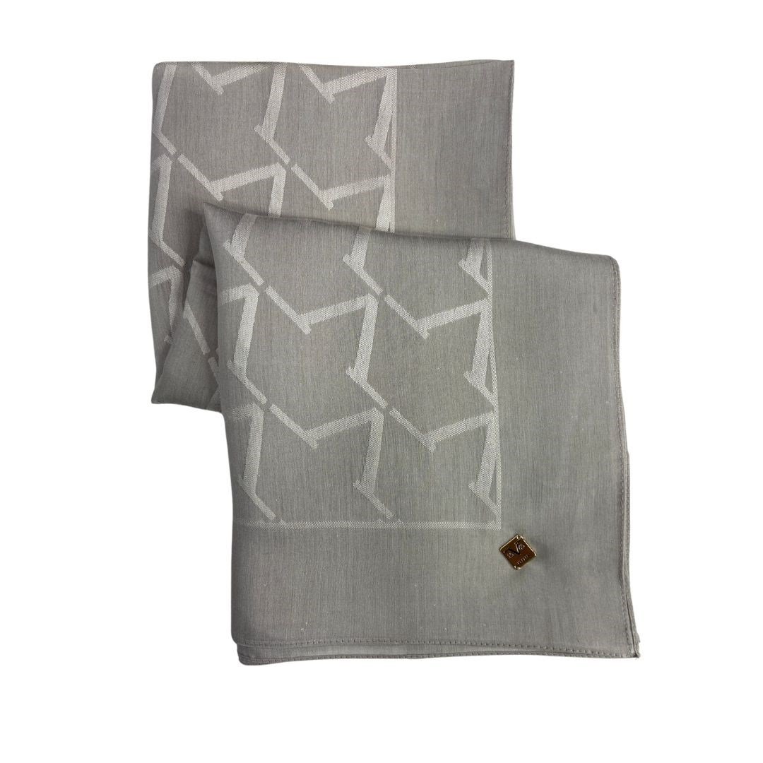 EŞARPDüz Renk Jakarlı Yün Seri Eşarp Askısı ile Birlikte 120x120 cm