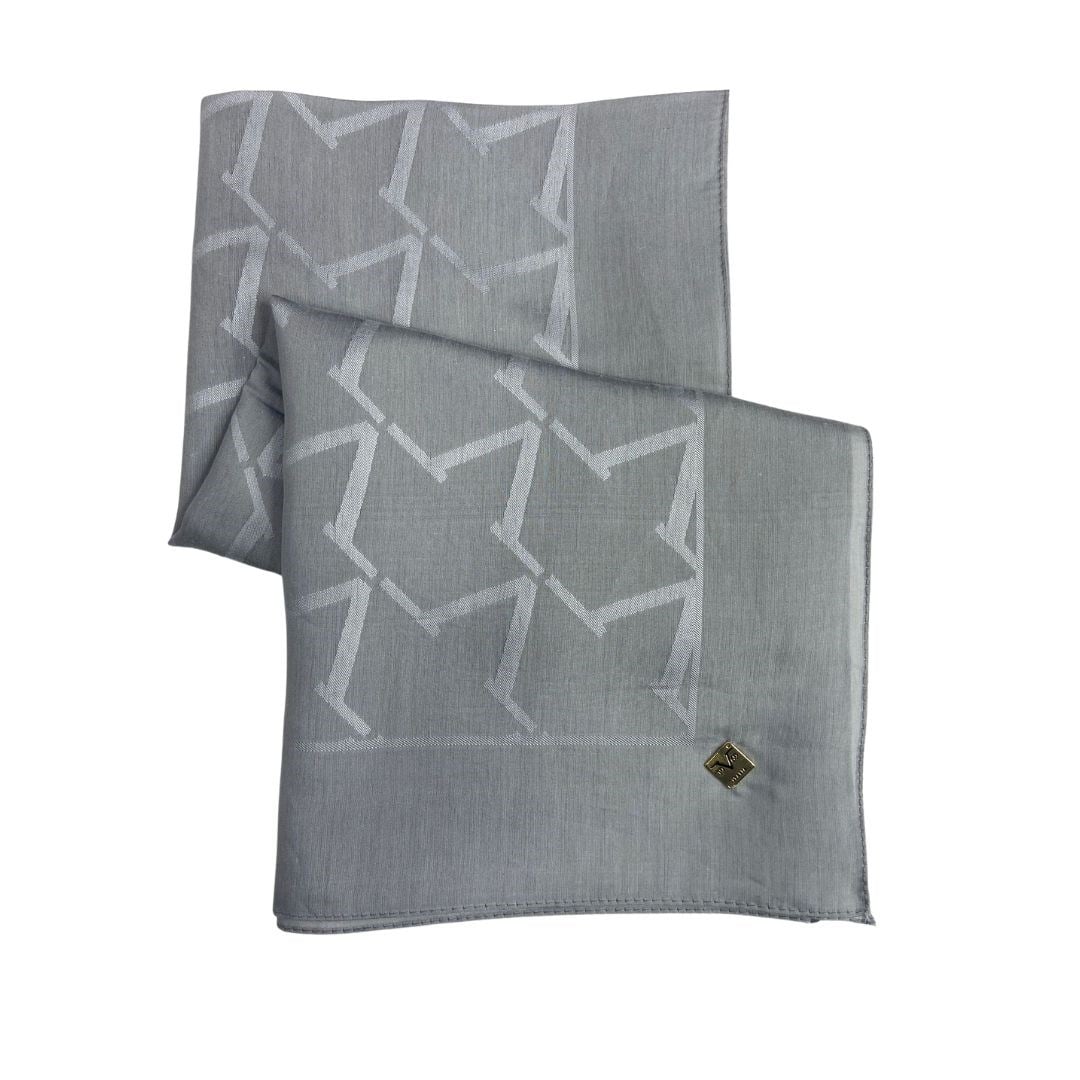 EŞARPDüz Renk Jakarlı Yün Seri Eşarp Askısı ile Birlikte 120x120 cm