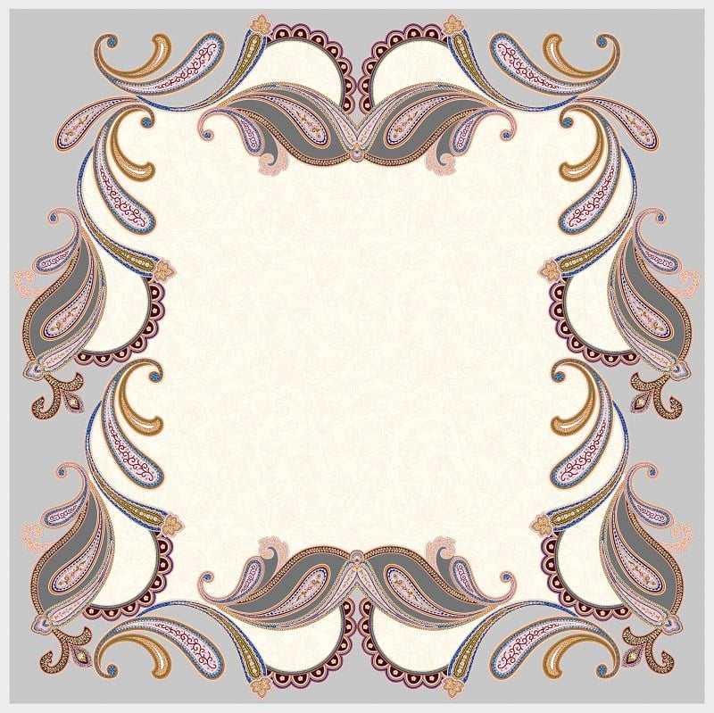 EŞARPDesenli İtalyan Şifon Eşarp Askısı ile Birlikte 90x90 cm