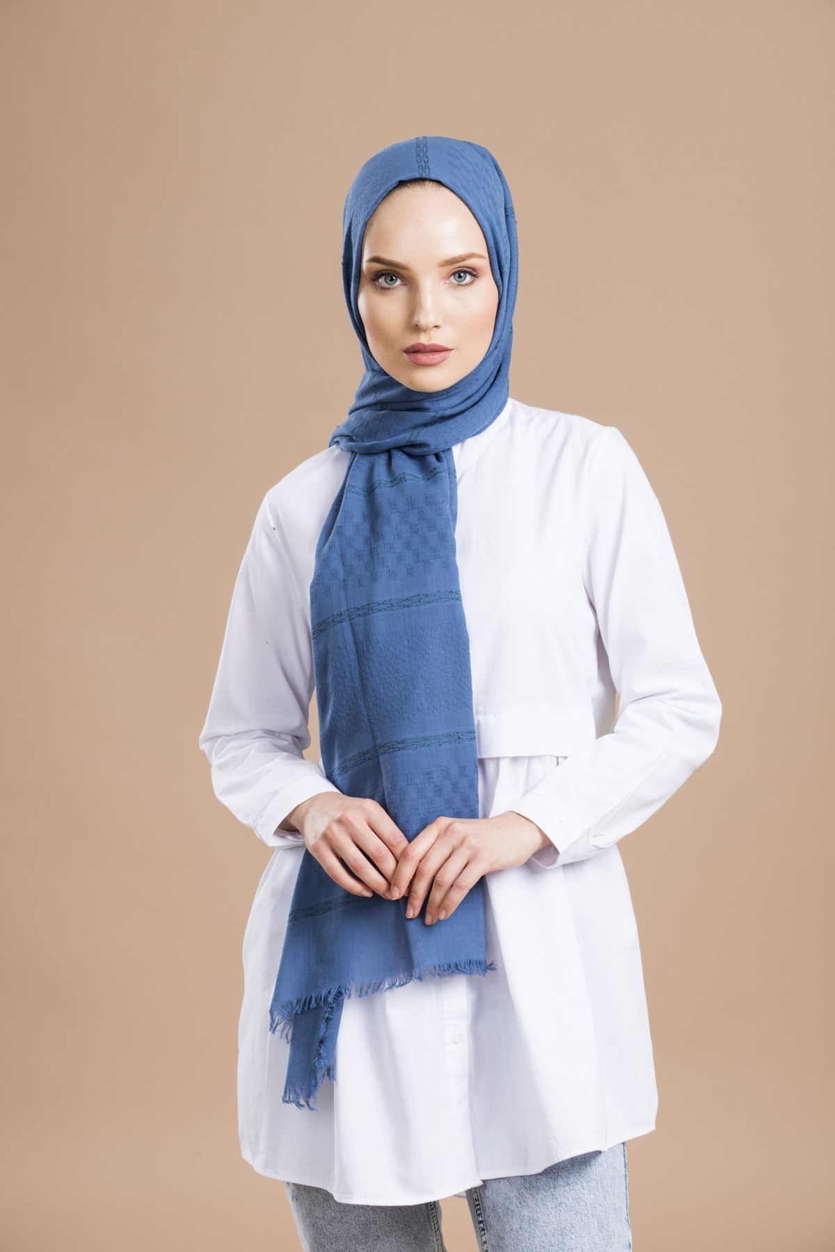 COTTON ŞALDüz Desen Cotton Seri Şal Askısı ile Birlikte 75x200 cm