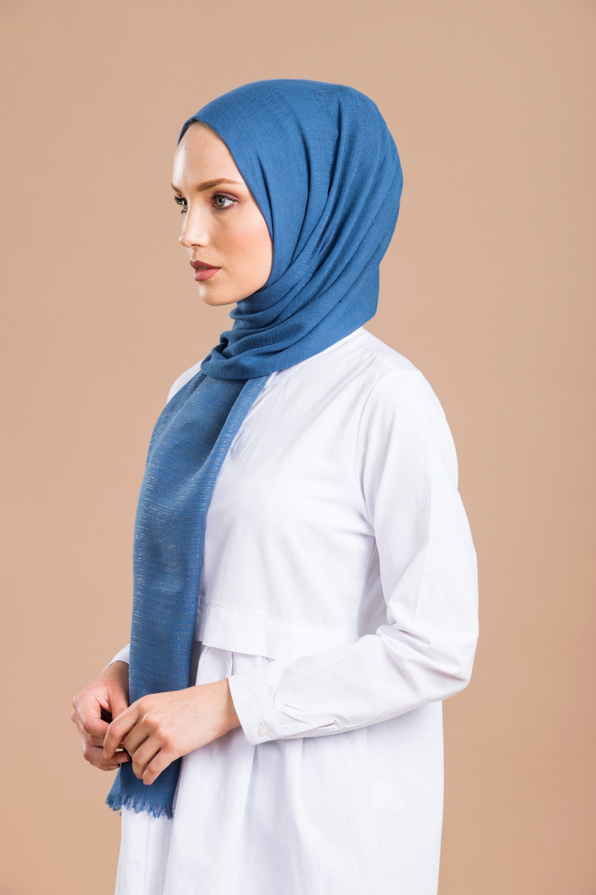 COTTON ŞALDüz Renk Cotton Seri Şal Askısı ile Birlikte 75x200 cm