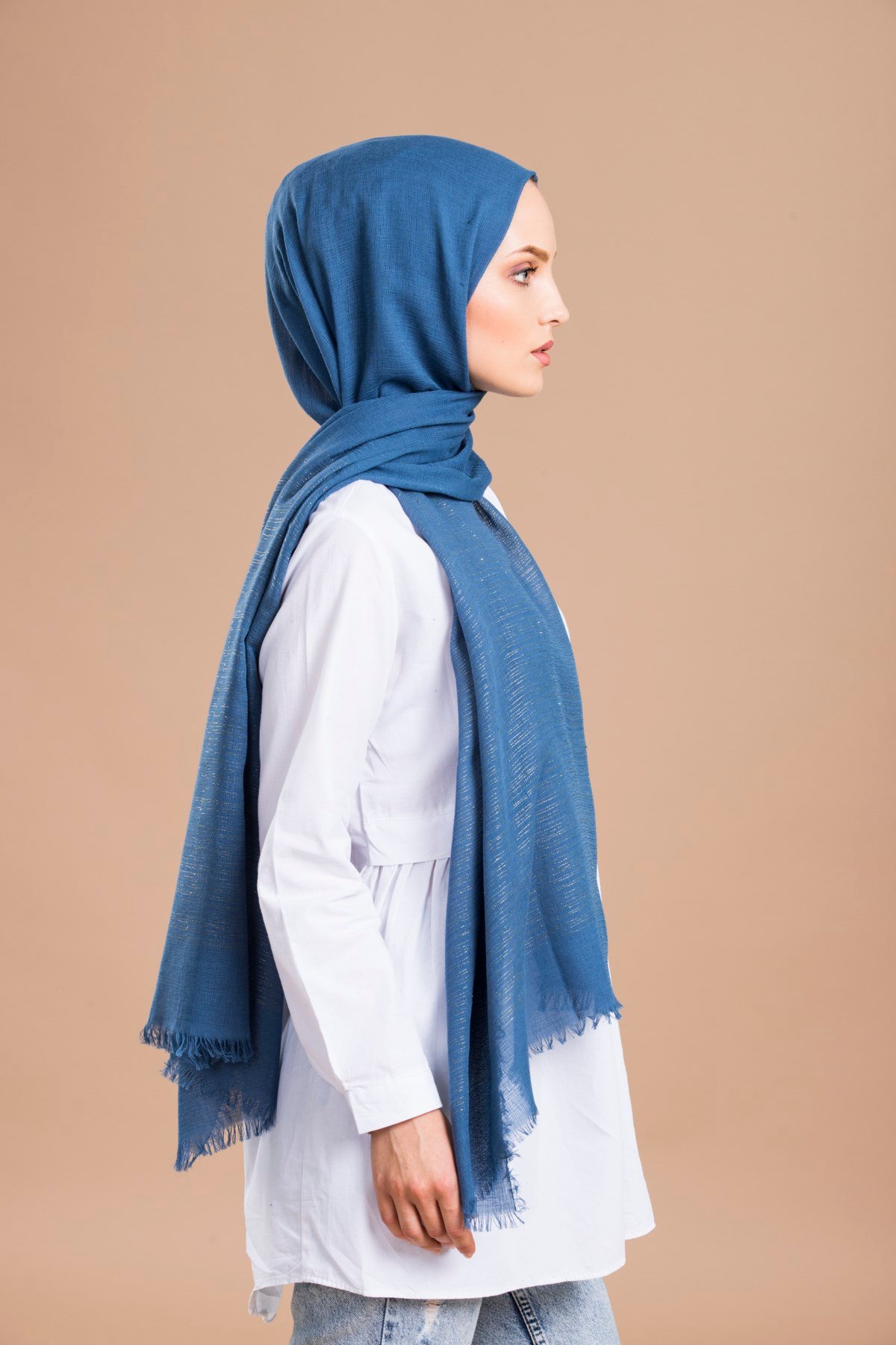 COTTON ŞALDüz Renk Cotton Seri Şal Askısı ile Birlikte 75x200 cm
