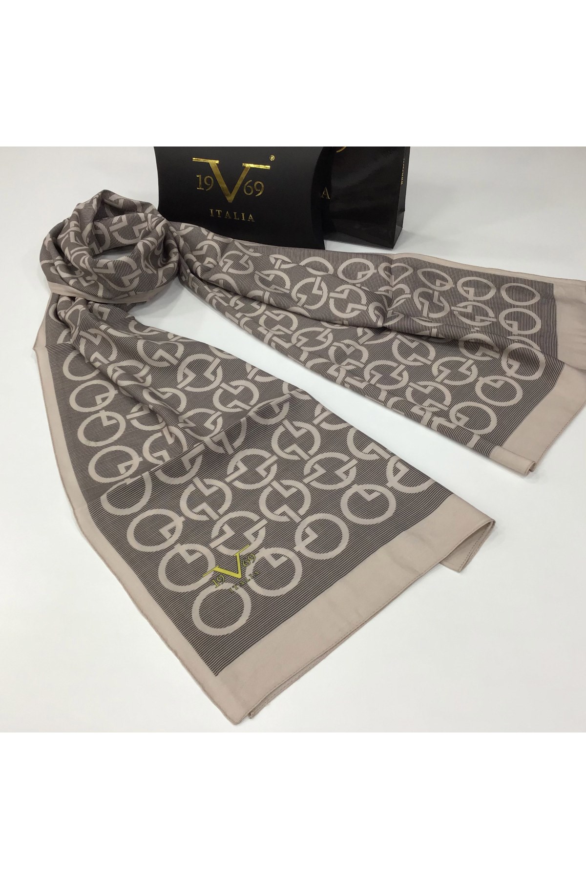 MODAL ŞALGeometrik Desen Modal Seri Şal Askısı ile Birlikte 75x200 cm