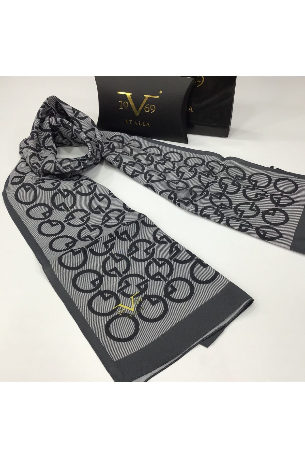 MODAL ŞALGeometrik Desen Modal Seri Şal Askısı ile Birlikte 75x200 cm