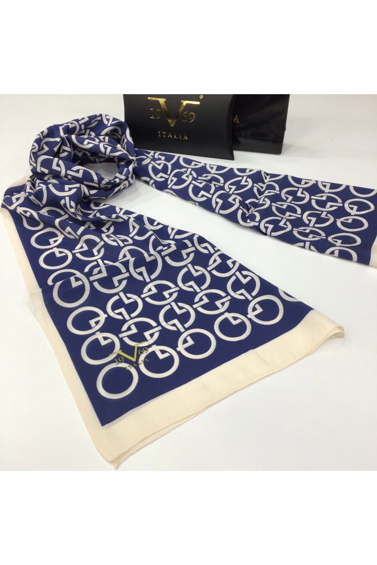 MODAL ŞALGeometrik Desen Modal Seri Şal Askısı ile Birlikte 75x200 cm
