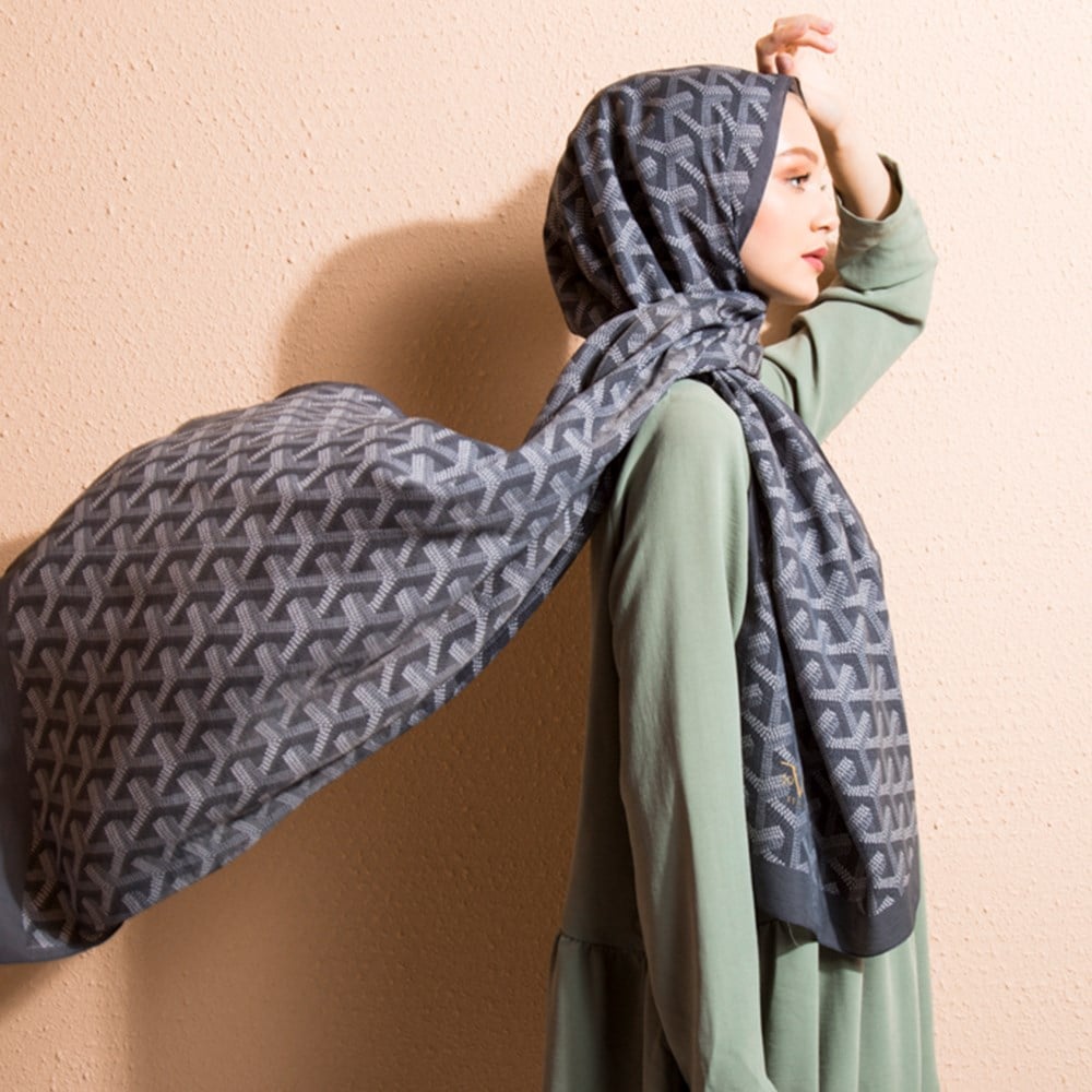 MODAL ŞALGeometrik Desen Modal Seri Şal Askısı ile Birlikte 75x200 cm