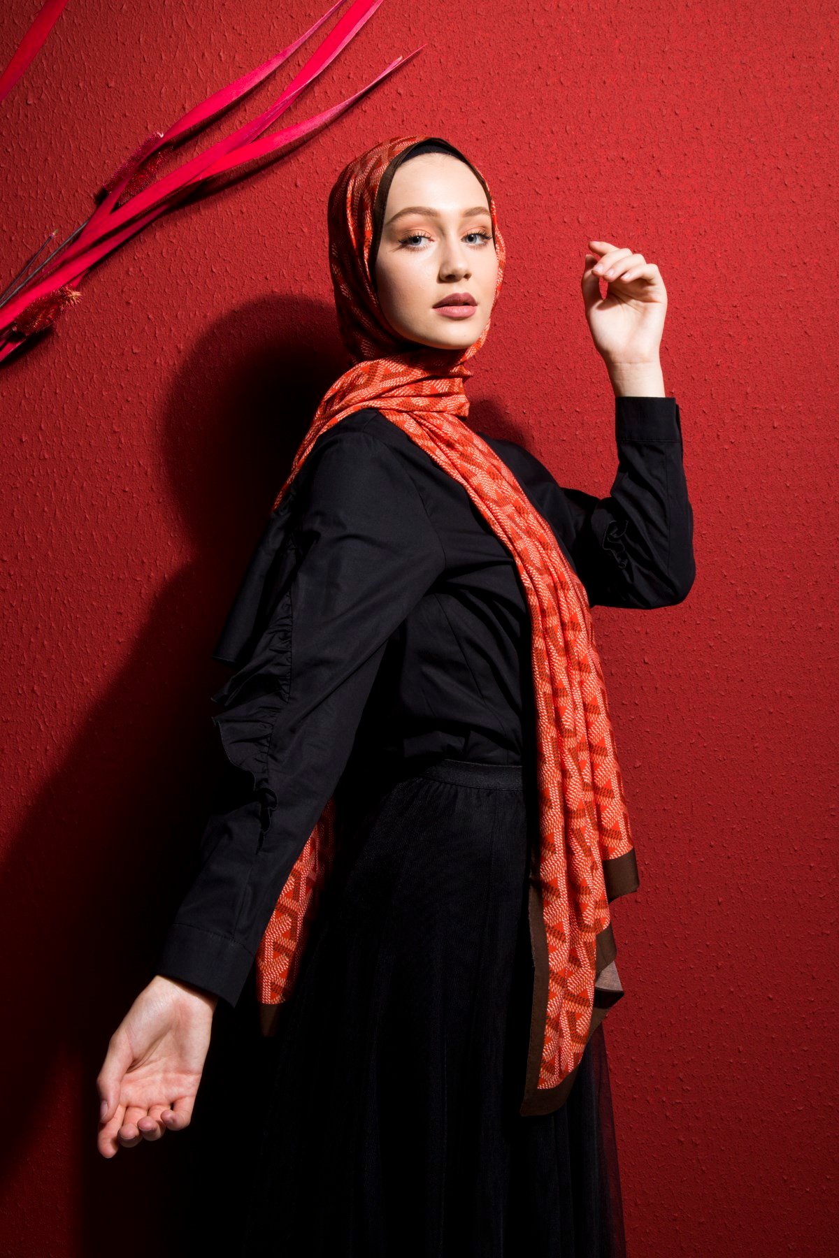 MODAL ŞALGeometrik Desen Modal Seri Şal Askısı ile Birlikte 75x200 cm