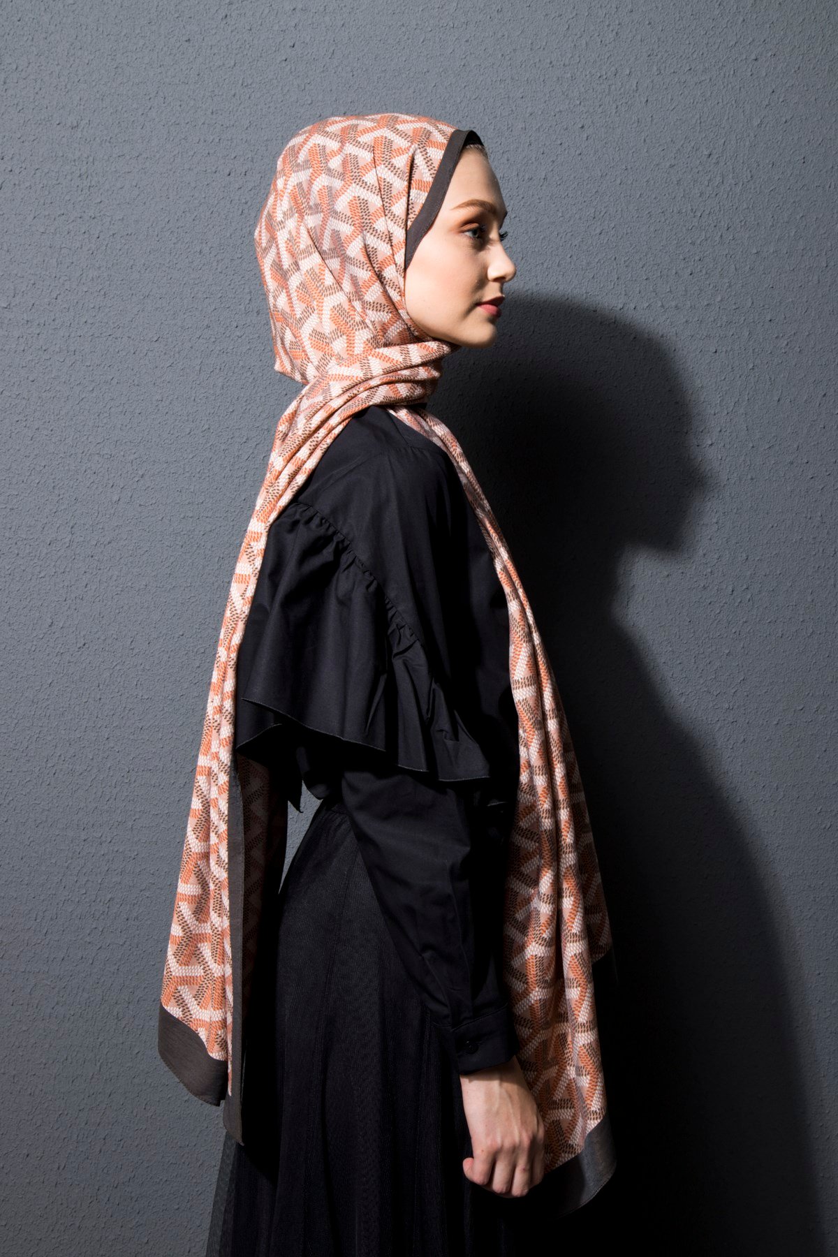 ShawlÇizgili Desen Livorno Seri Şal Askısı ile Birlikte 75x200 cm