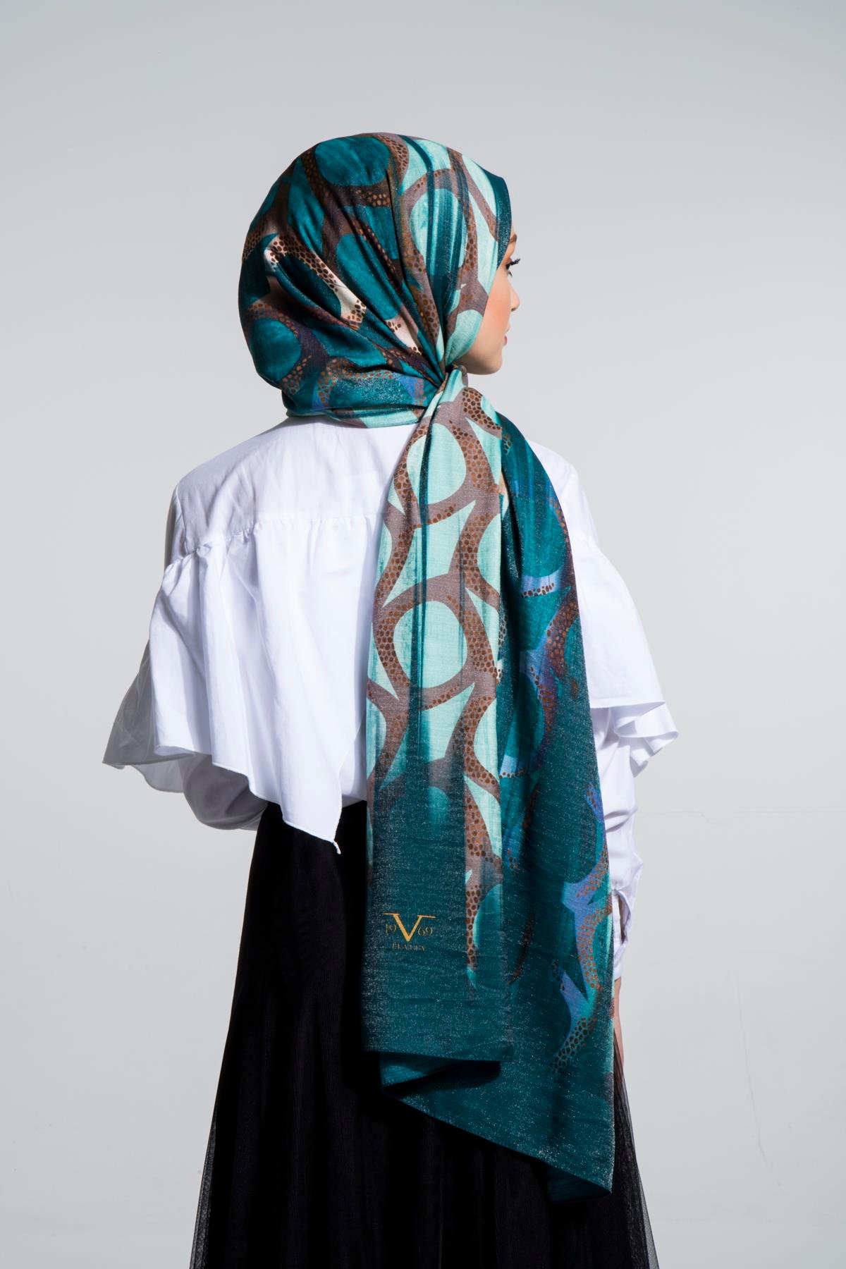 Geometrik Desen Elegante Seri Viscon Şal Askısı ile Birlikte 75x200 cm