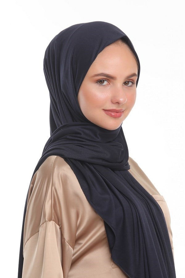 DİAMOND ŞALDüz Renk Diamond Seri Viscon Şal Askısı ile Birlikte 75x200 cm