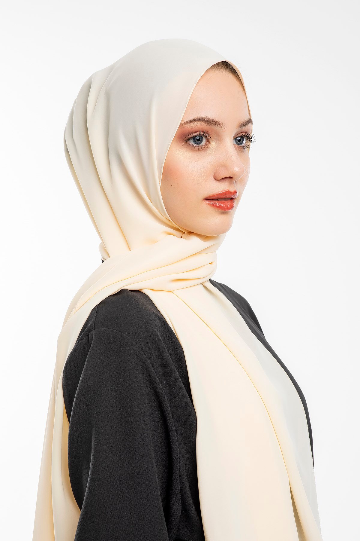 ŞALDüz Desen Togo Seri Şal Askısı ile Birlikte 75x200 cm