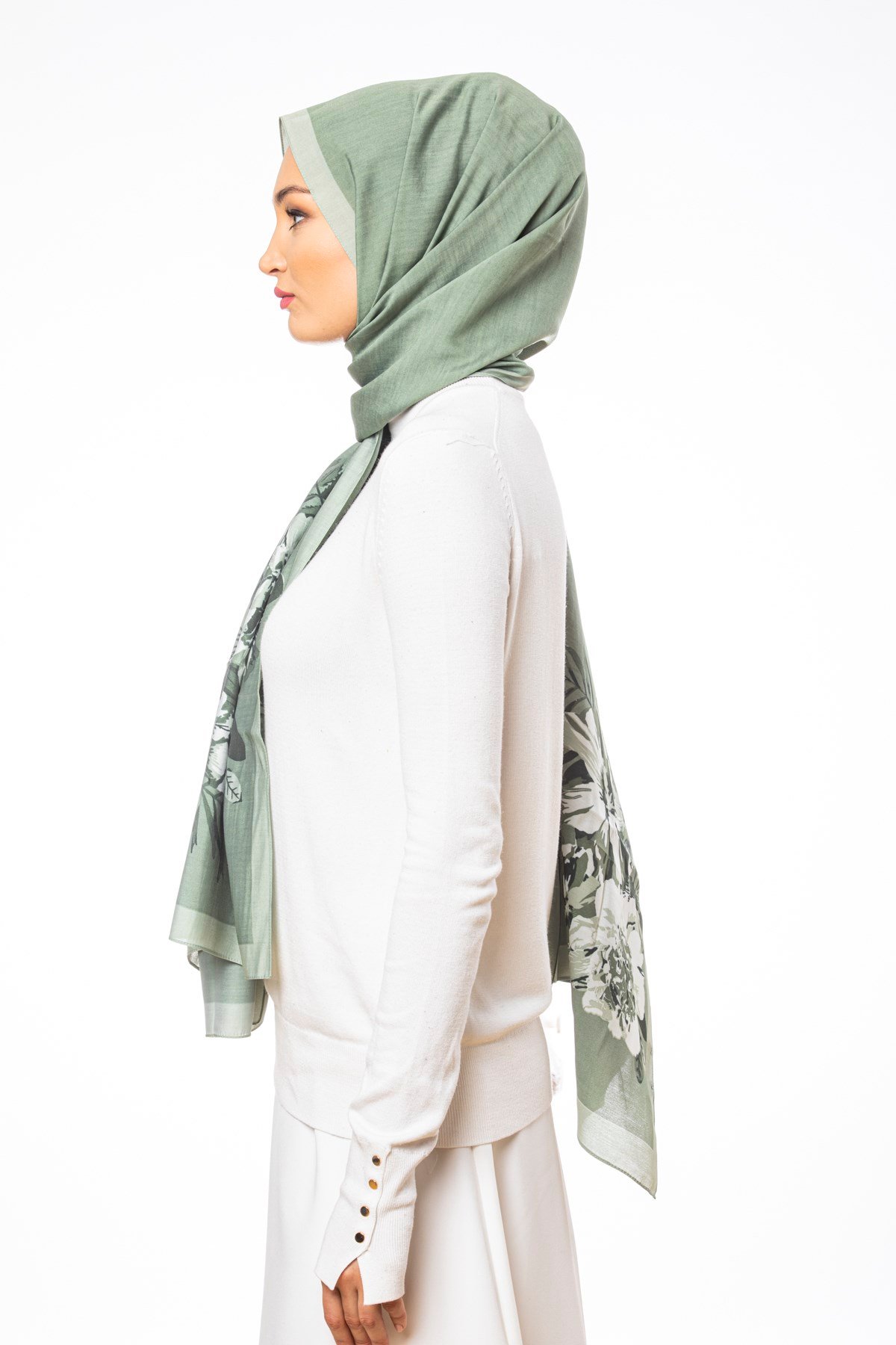 MODAL ŞALÇiçekli Desen Modal Seri Şal Askısı ile Birlikte 75x200 cm
