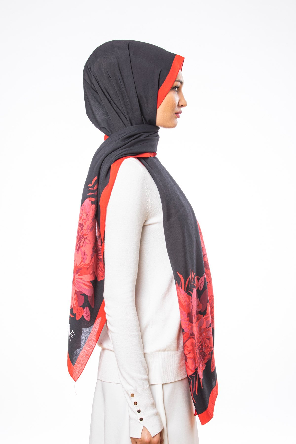 MODAL ŞALÇiçekli Desen Modal Seri Şal Askısı ile Birlikte 75x200 cm