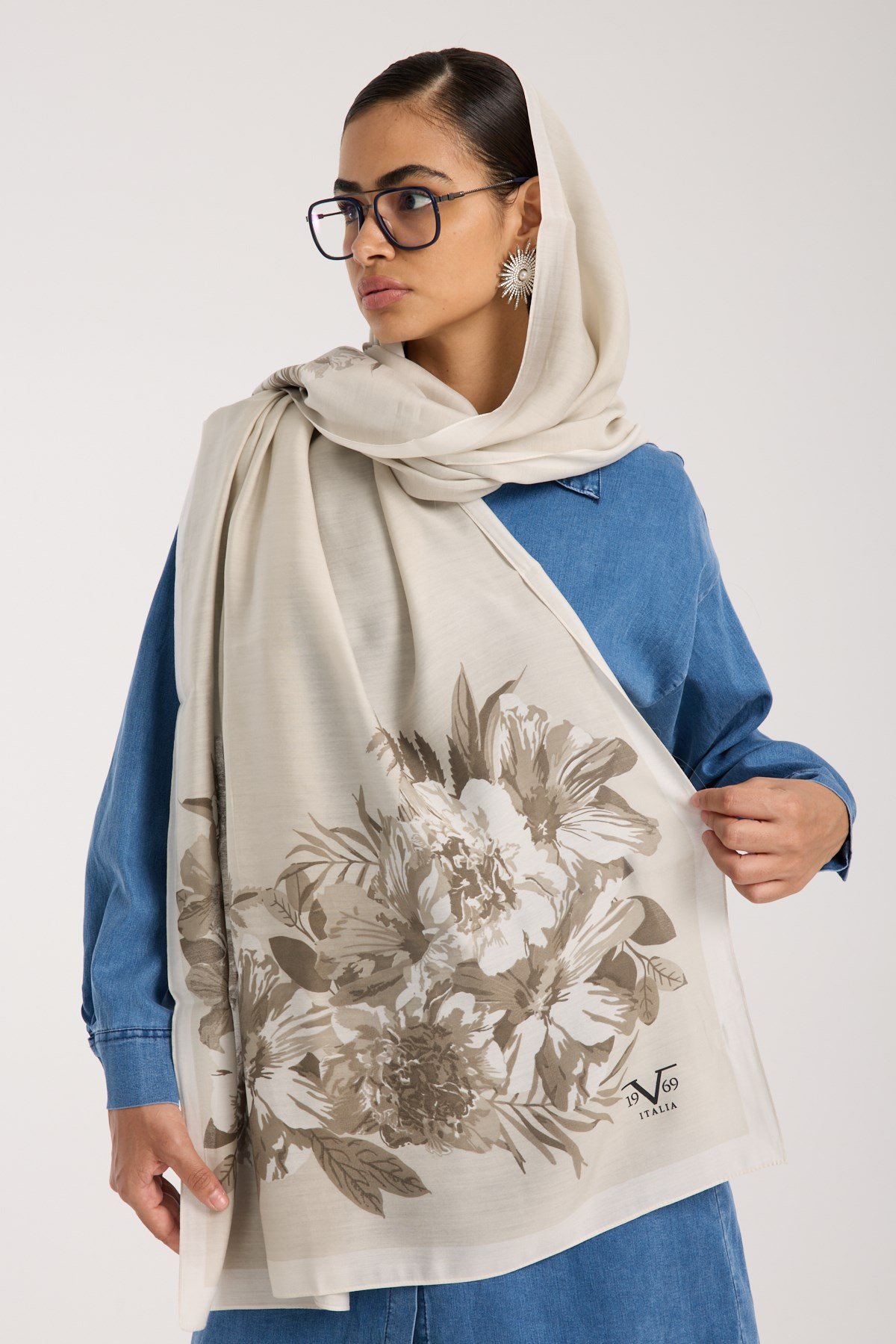 MODAL ŞALÇiçekli Desen Modal Seri Şal Askısı ile Birlikte 75x200 cm