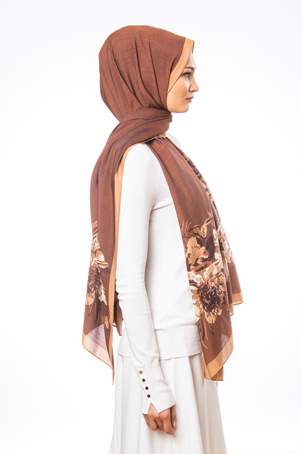 MODAL ŞALÇiçekli Desen Modal Seri Şal Askısı ile Birlikte 75x200 cm