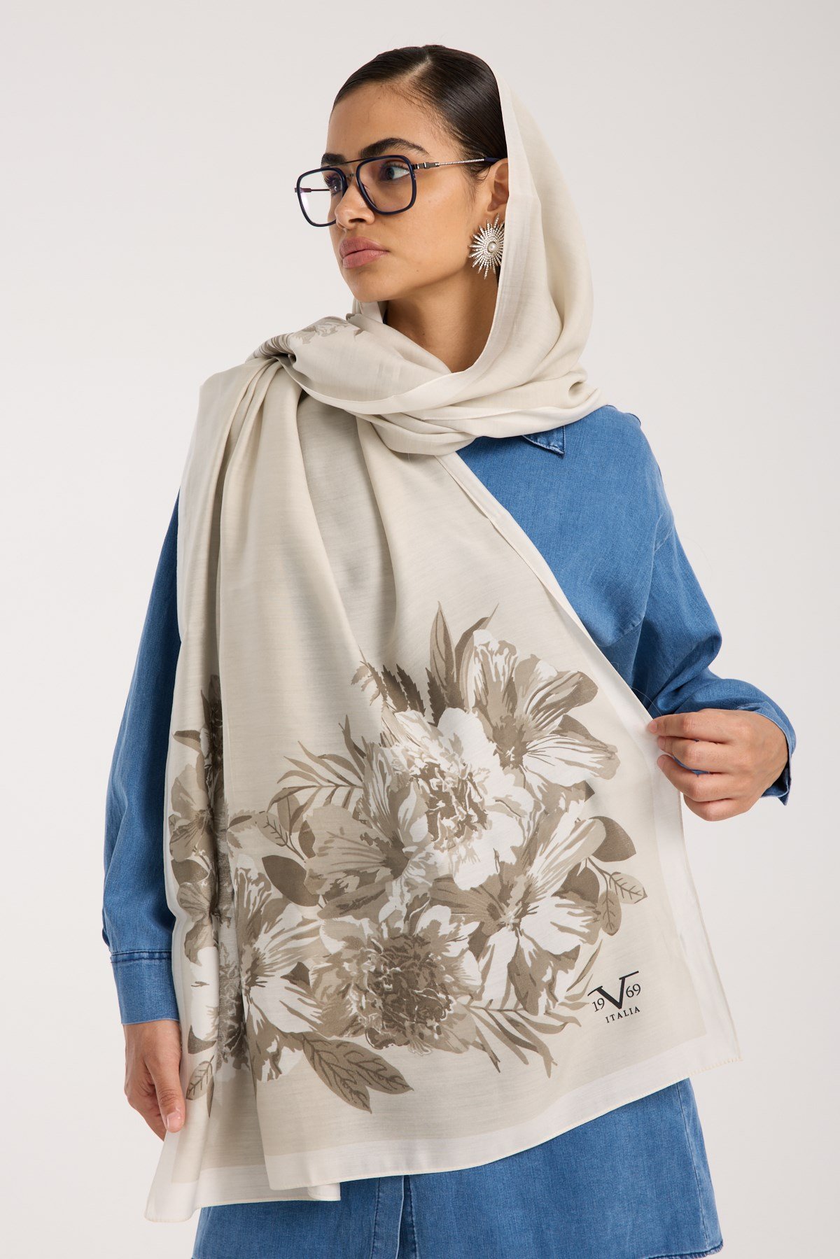 MODAL ŞALÇiçekli Desen Modal Seri Şal Askısı ile Birlikte 75x200 cm