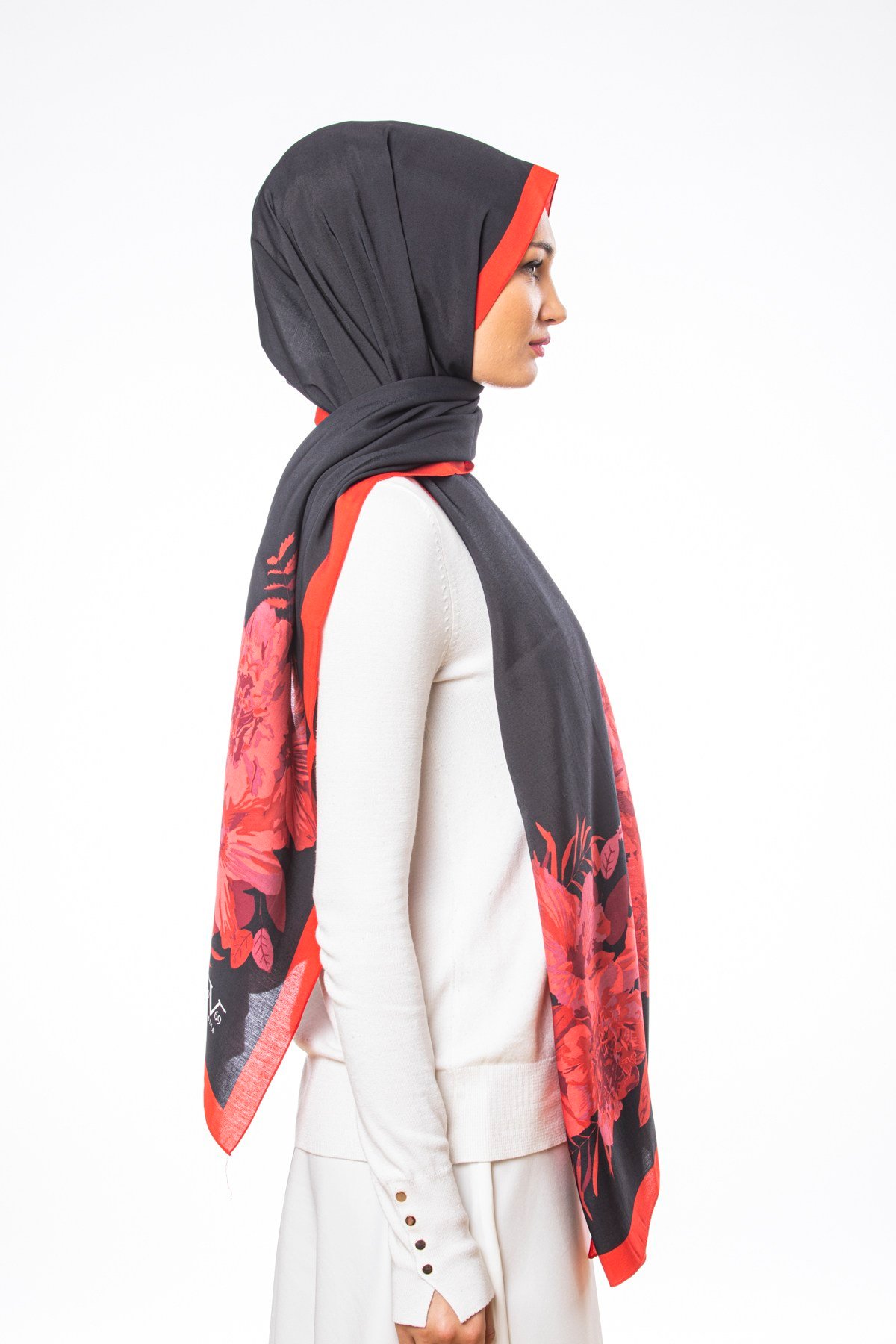 MODAL ŞALÇiçekli Desen Modal Seri Şal Askısı ile Birlikte 75x200 cm