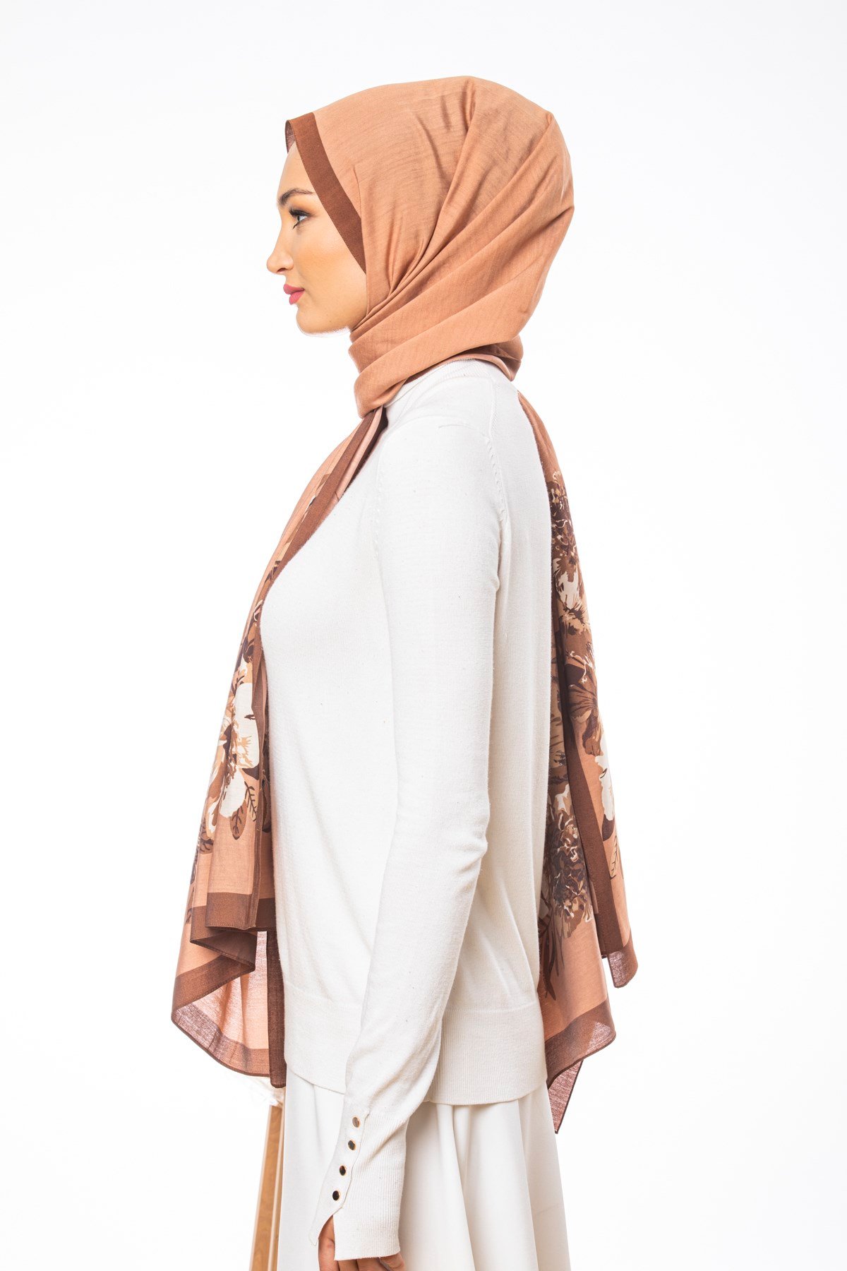 MODAL ŞALÇiçekli Desen Modal Seri Şal Askısı ile Birlikte 75x200 cm