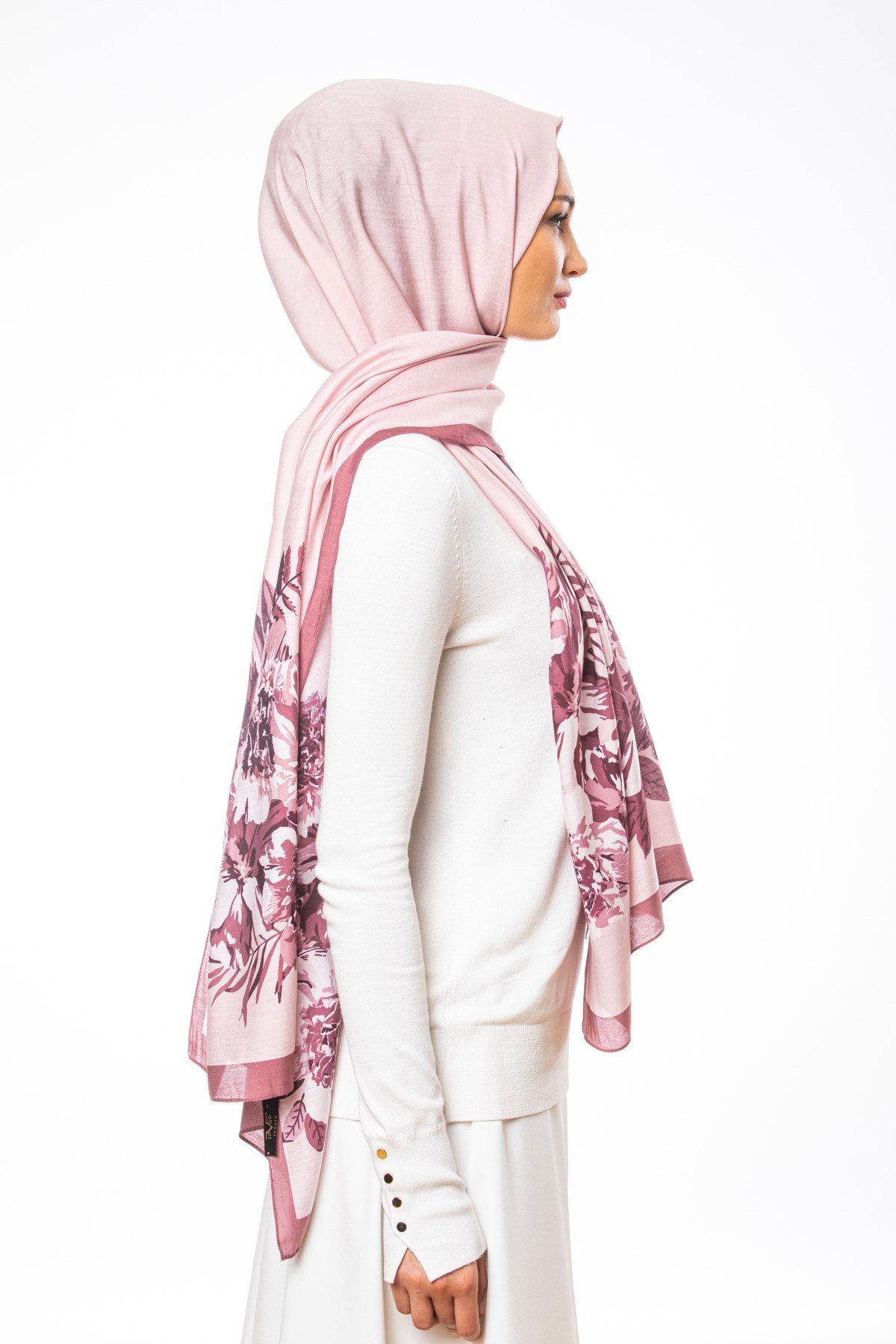 MODAL ŞALÇiçekli Desen Modal Seri Şal Askısı ile Birlikte 75x200 cm