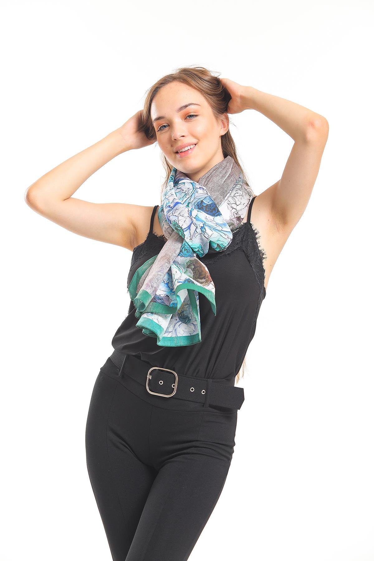 Çiçekli Desen Elegante Seri Viscon Şal Askısı İle Birlikte 75x200 cm