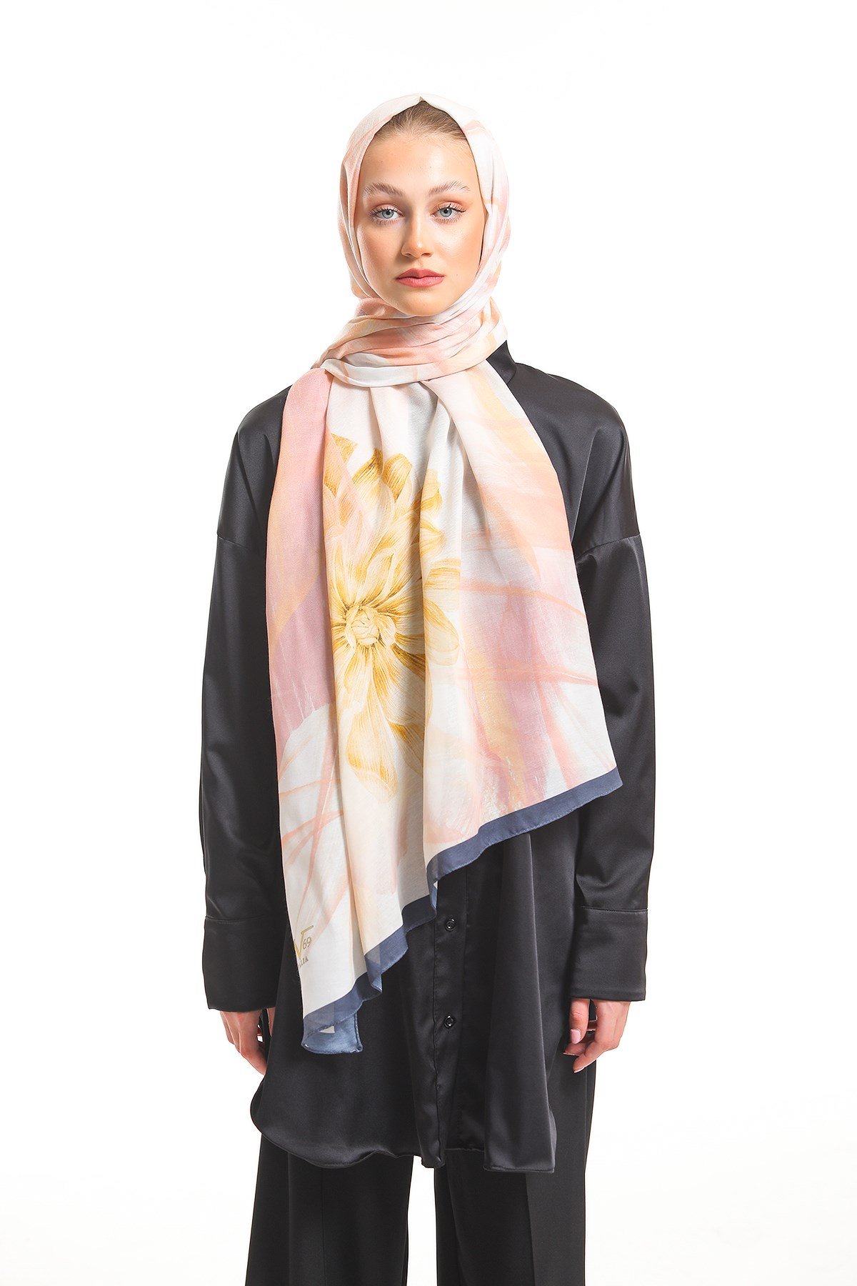 PAVIA ŞALGeometrik Çiçekli Desen Pavia Seri Şal Askısı İle Birlikte 90x200 cm