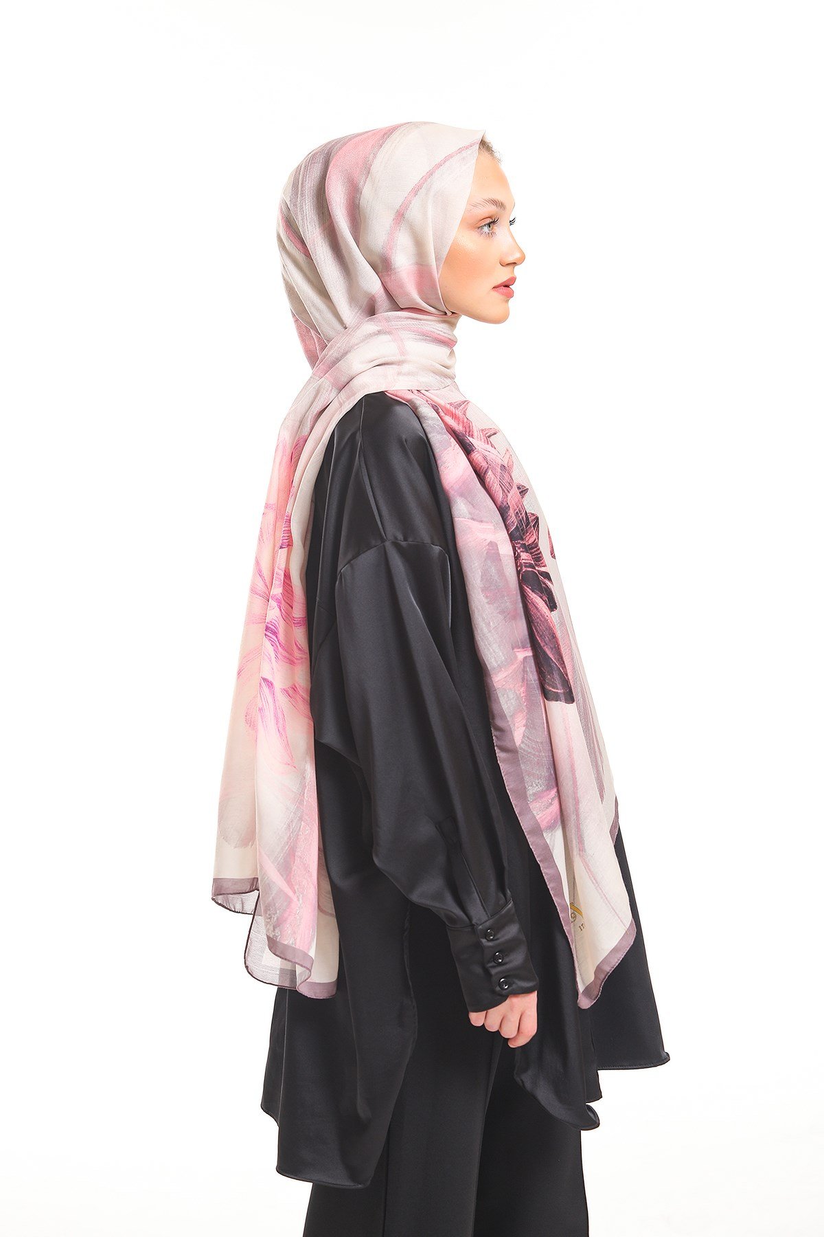 PAVIA ŞALGeometrik Çiçekli Desen Pavia Seri Şal Askısı İle Birlikte 90x200 cm