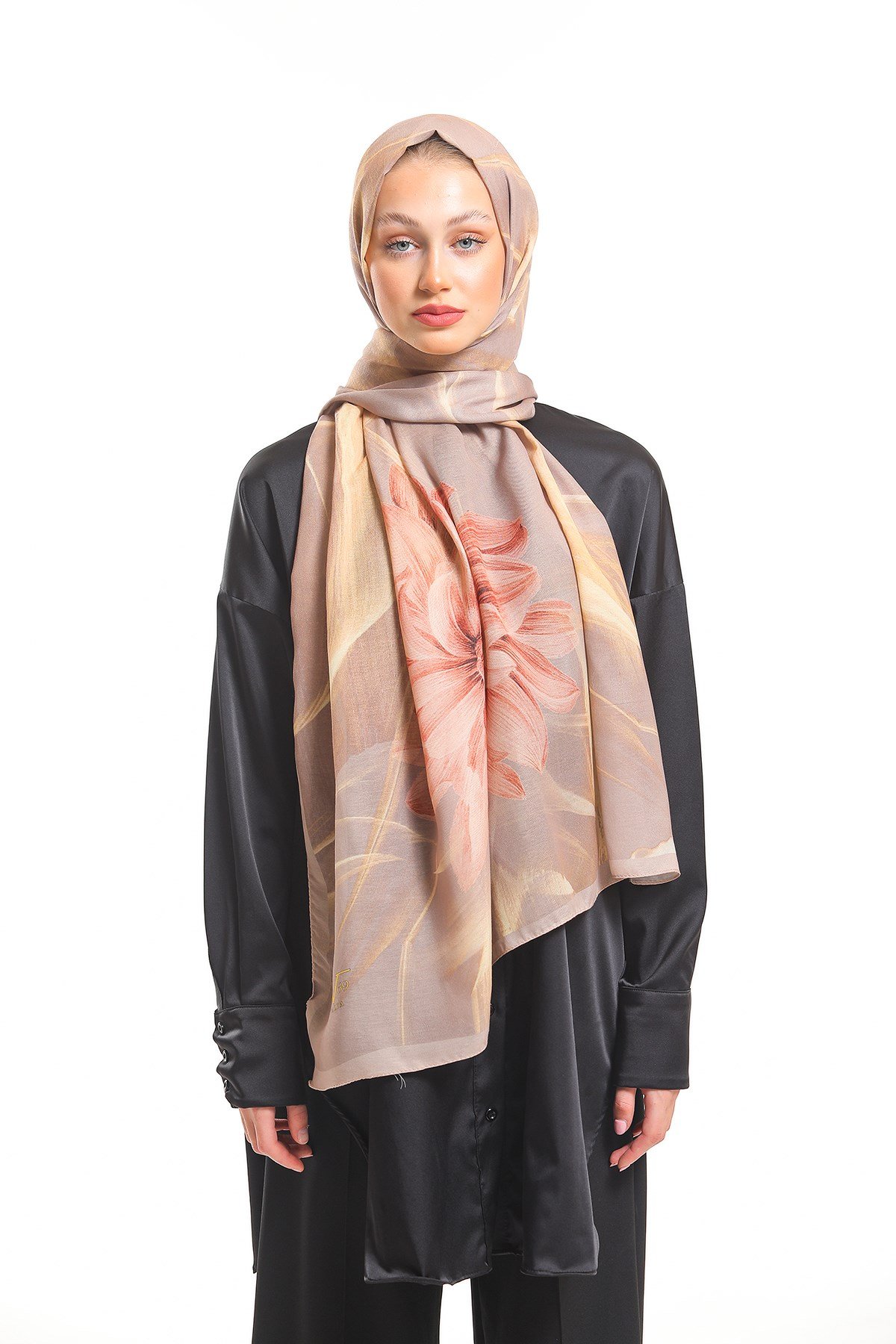 PAVIA ŞALGeometrik Çiçekli Desen Pavia Seri Şal Askısı İle Birlikte 90x200 cm