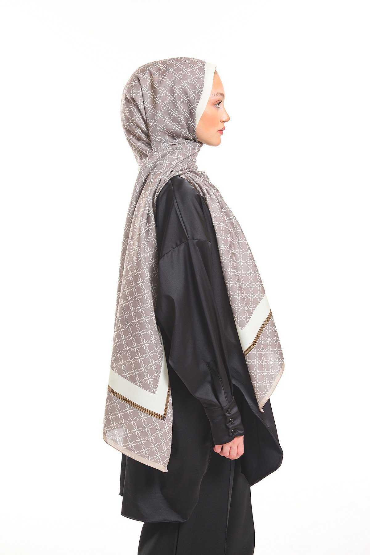 PAVIA ŞALGeometrik Desen Pavia Seri Şal Askısı ile Birlikte 75X200 cm