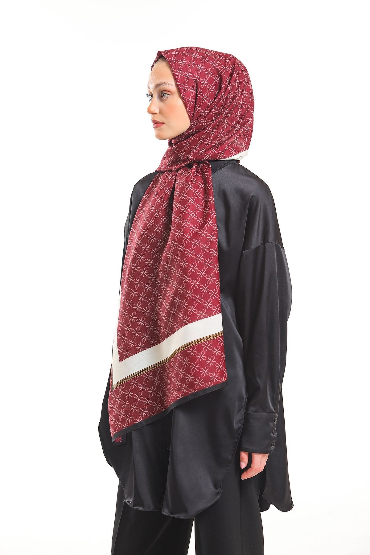 PAVIA ŞALGeometrik Desen Pavia Seri Şal Askısı ile Birlikte 75X200 cm