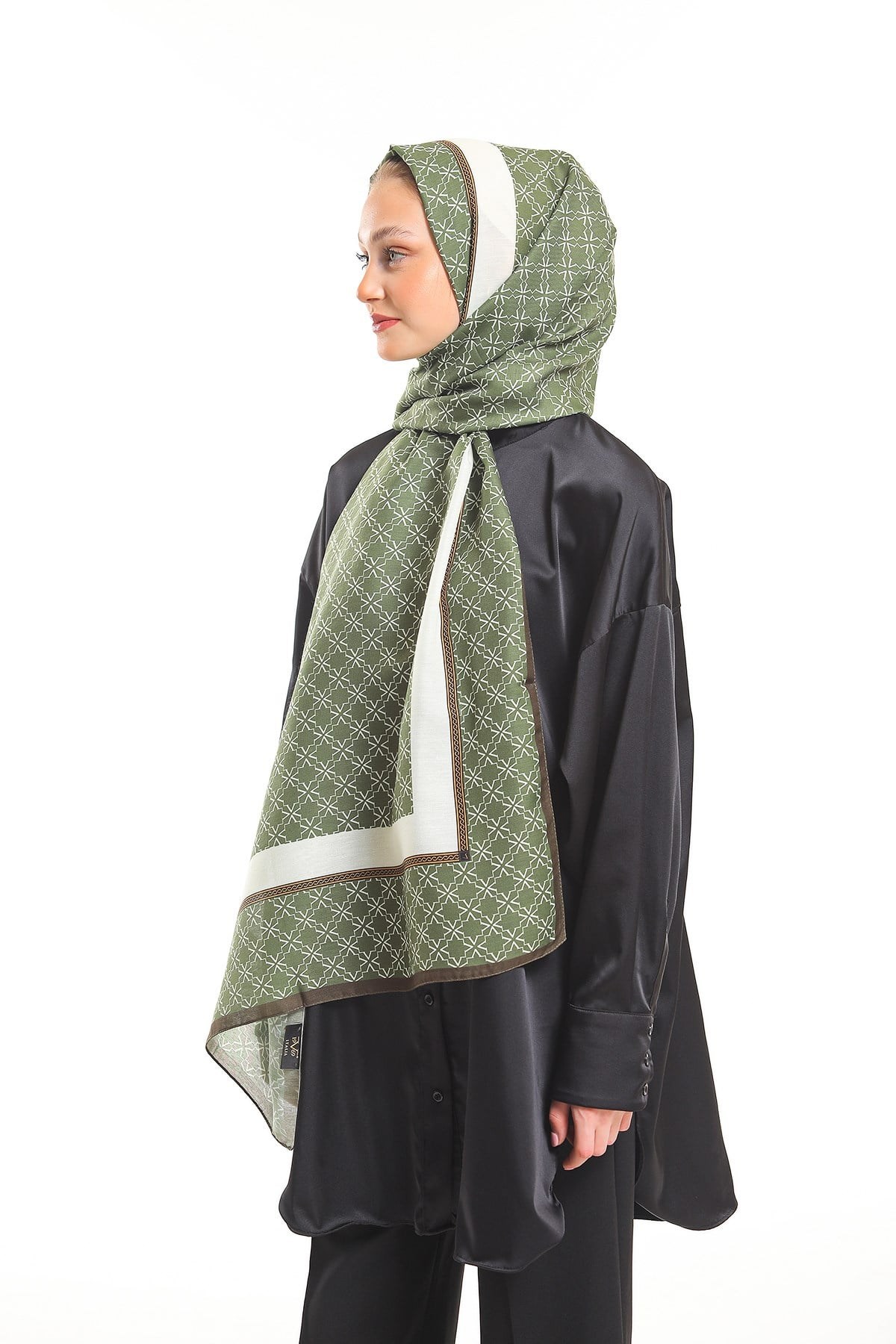 PAVIA ŞALGeometrik Desen Pavia Seri Şal Askısı ile Birlikte 75X200 cm