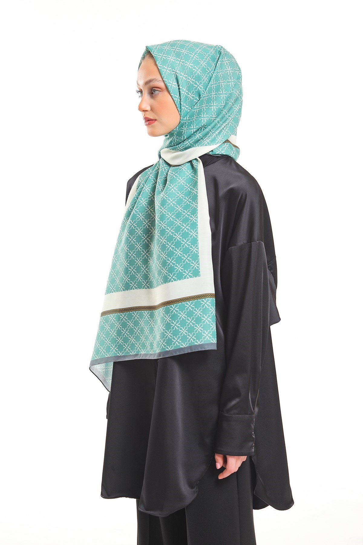 PAVIA ŞALGeometrik Desen Pavia Seri Şal Askısı ile Birlikte 75X200 cm