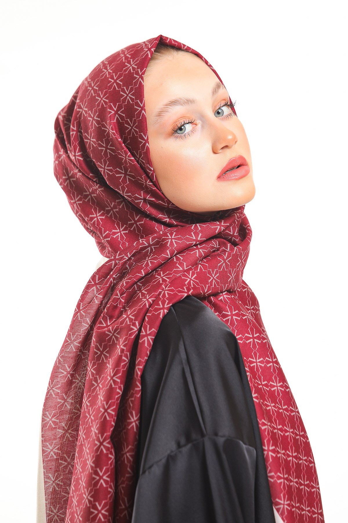 PAVIA ŞALGeometrik Desen Pavia Seri Şal Askısı ile Birlikte 75X200 cm