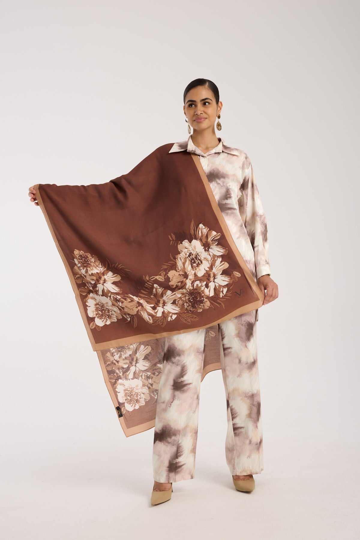 ShawlItalian Jakar Seri Şal Askısı ile Birlikte 70x190 cm